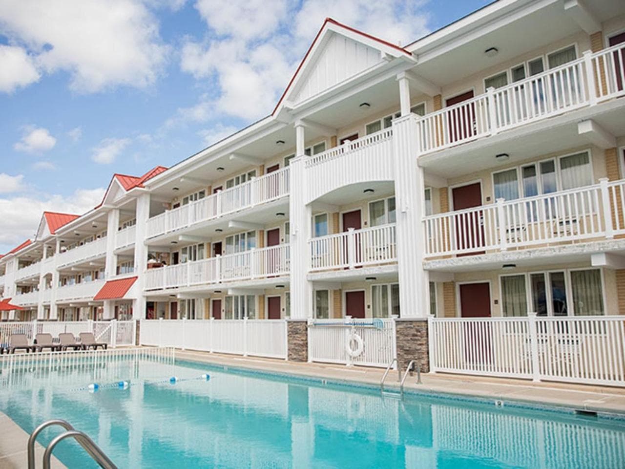 Desert Sand Resort featured exterior or lobby in Avalon, NJ — similar hotel