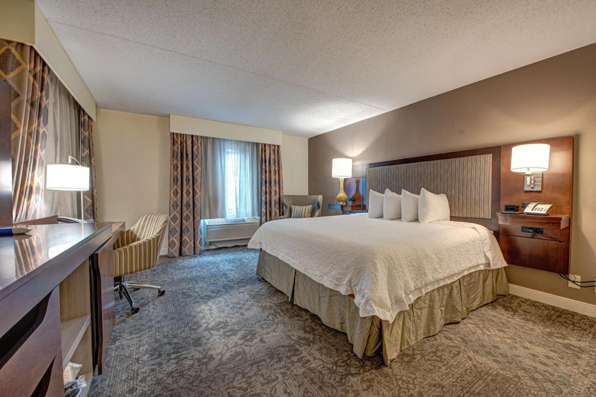 Hampton Inn & Suites By Hilton - Rockville Centre gallery photo in Rockville Centre, NY — image 70