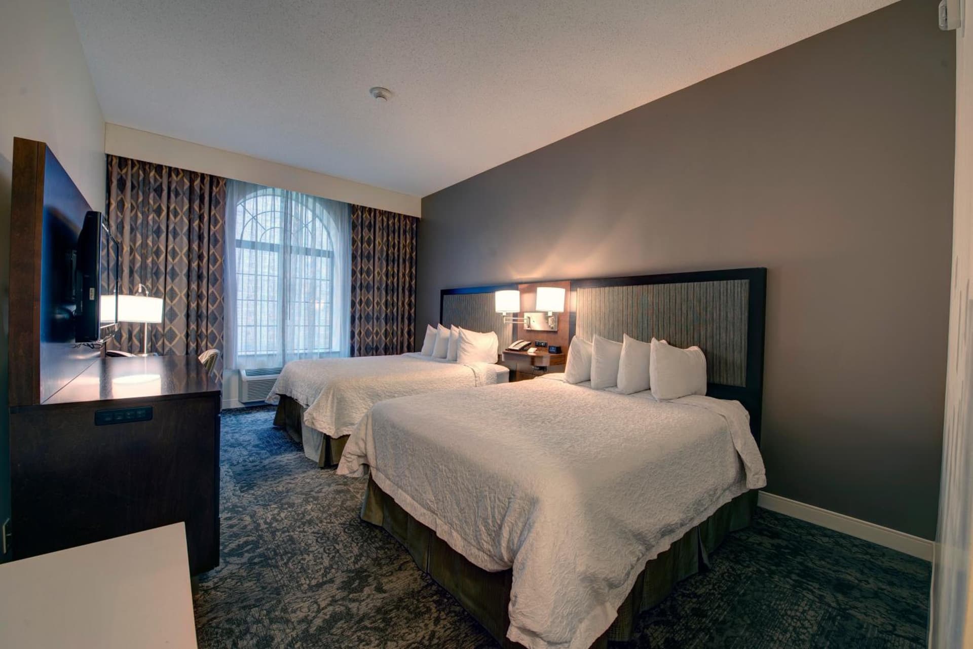 Hampton Inn & Suites By Hilton - Rockville Centre gallery photo in Rockville Centre, NY — image 31