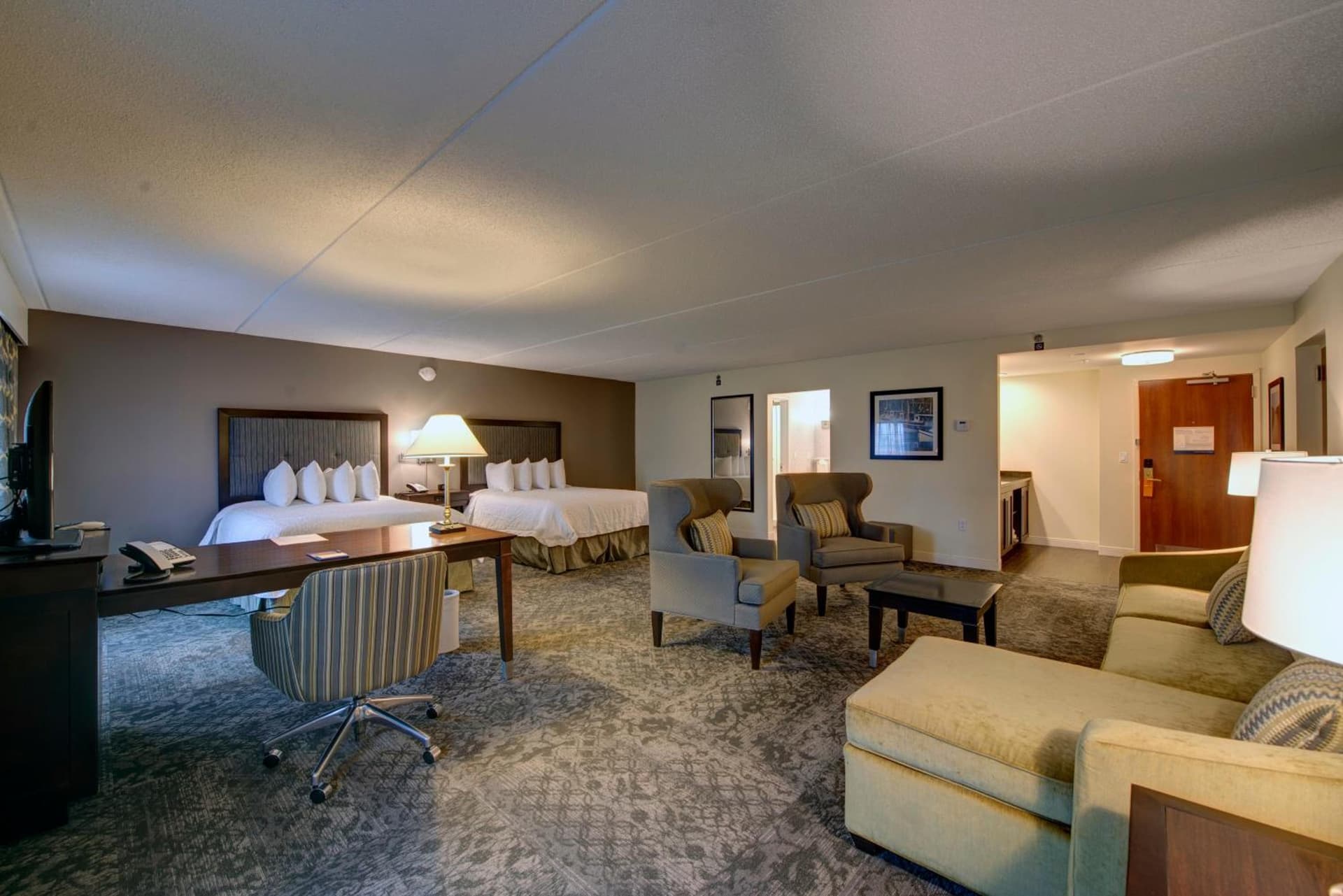 Hampton Inn & Suites By Hilton - Rockville Centre gallery photo in Rockville Centre, NY — image 52