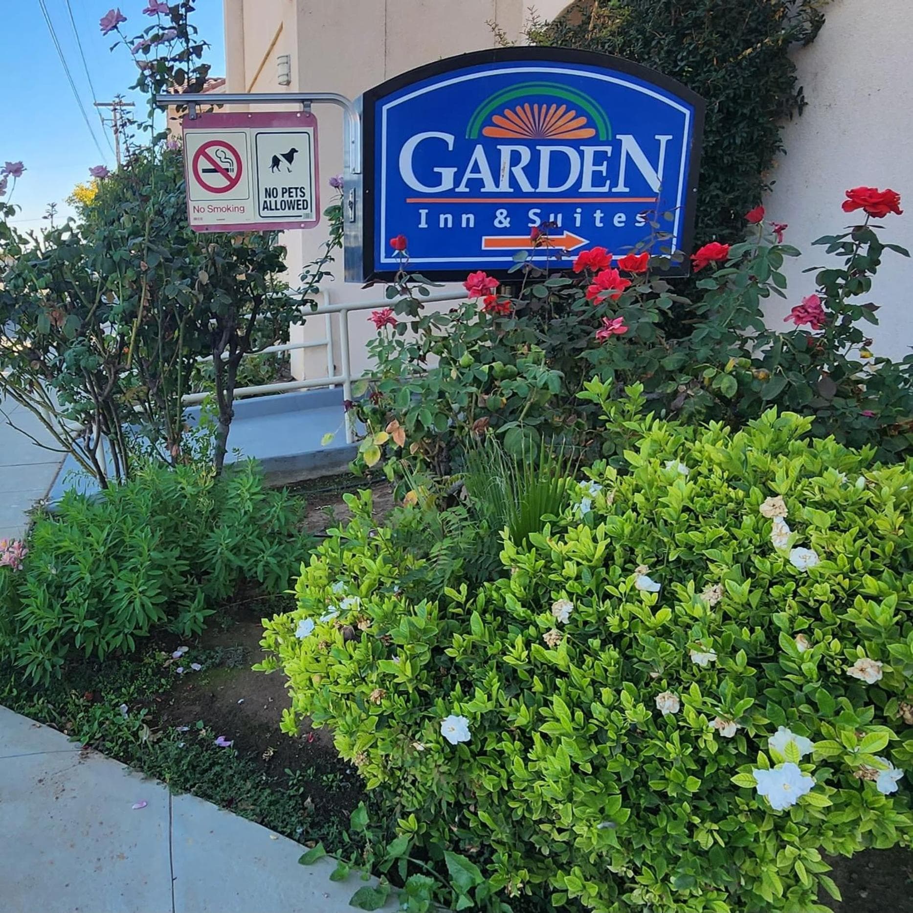 Garden Inn and Suites Fresno property views in Fresno, CA — gallery photo 3