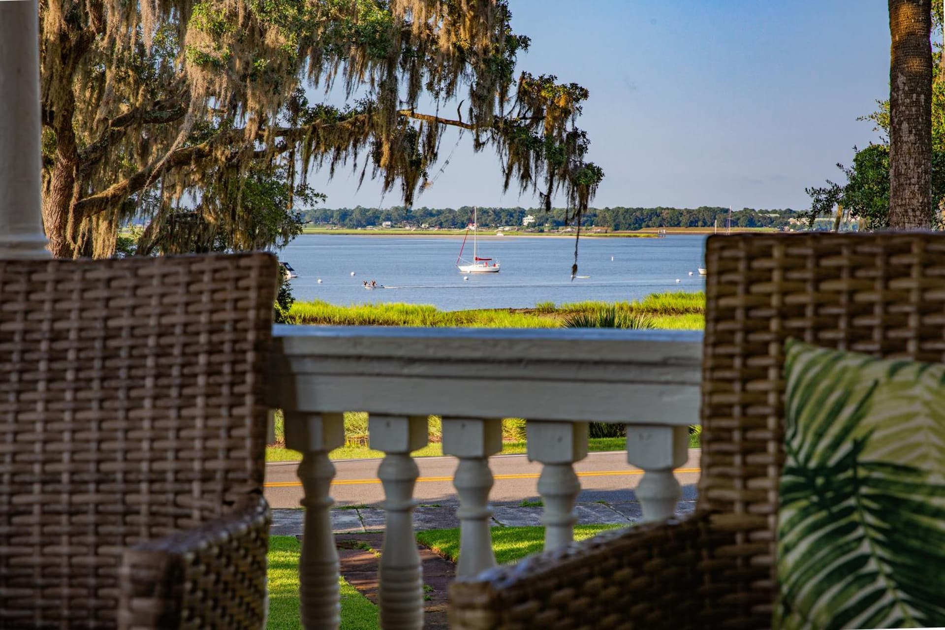 Cuthbert House interior in Beaufort, SC — gallery photo 2