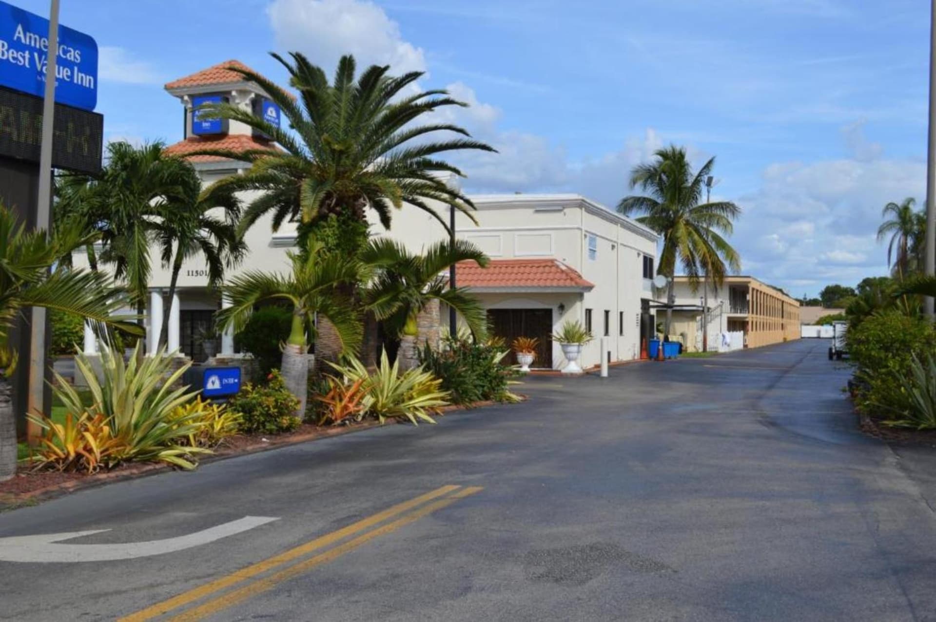 Americas Best Value Inn Fort Myers gallery photo in Fort Myers, FL — image 18