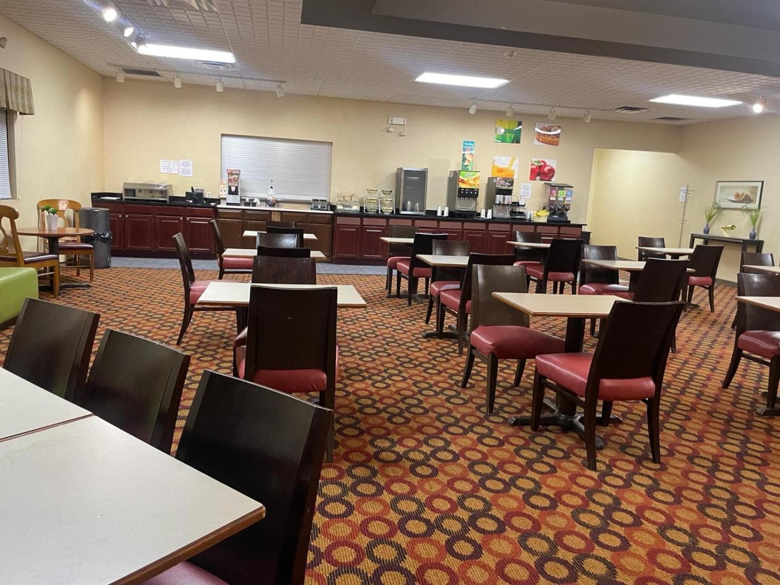 Wilkes-Barre Inn & Suites gallery photo in Wilkes-Barre, PA — image 5