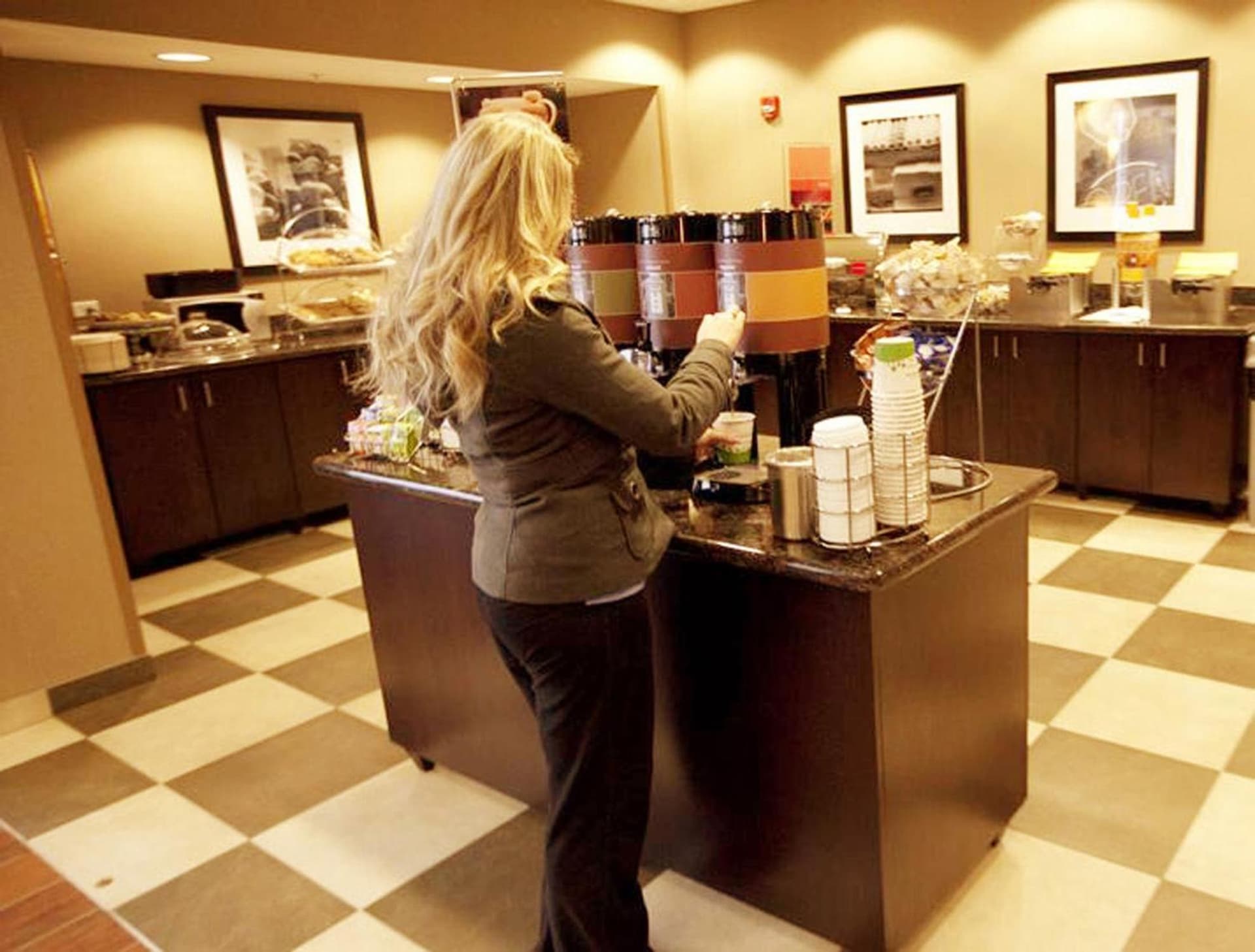 Hampton Inn & Suites by Hilton Seattle/Kent gallery photo in Kent, WA — image 35