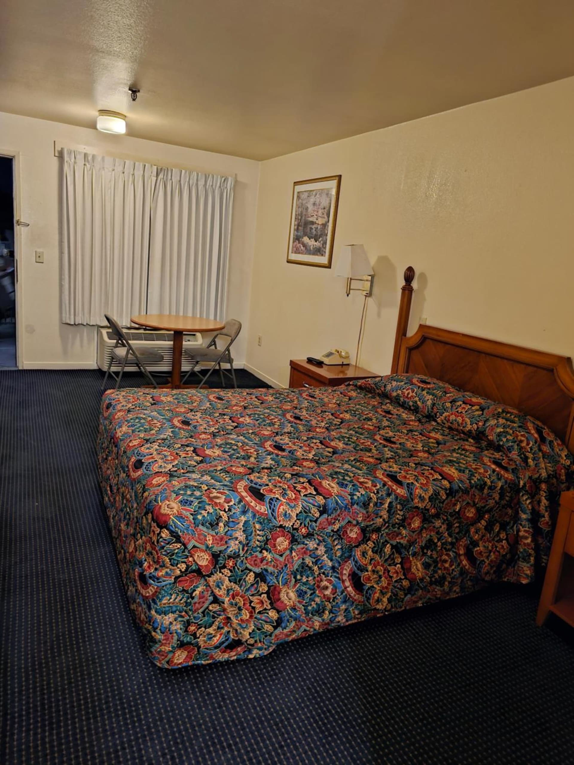 Terrace Inn and Suites interior in El Cerrito, CA — gallery photo 2