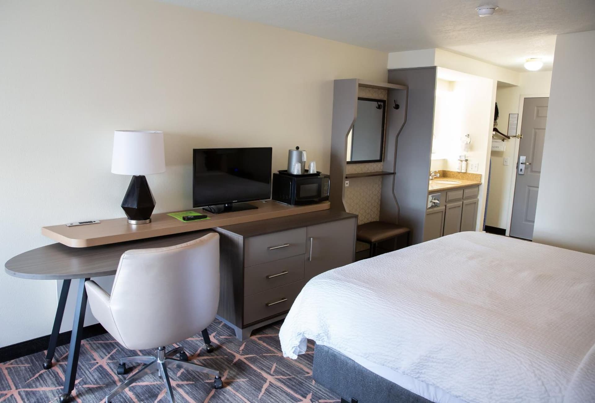 Holiday Inn Redding by IHG gallery photo in Redding, CA — image 7