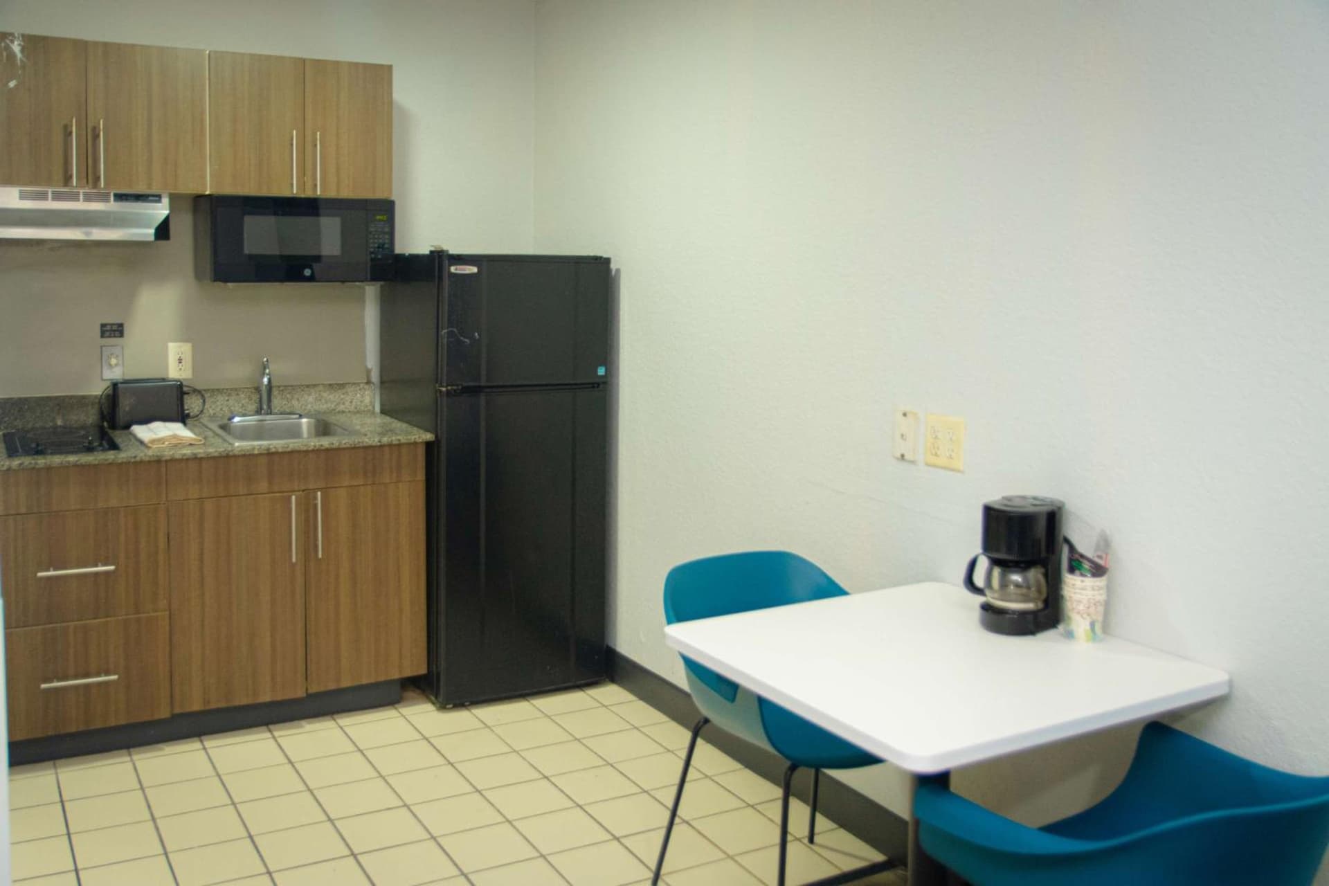 Studio 6 Extended Stay - West Palm Beach, FL gallery photo in West Palm Beach, FL — image 6