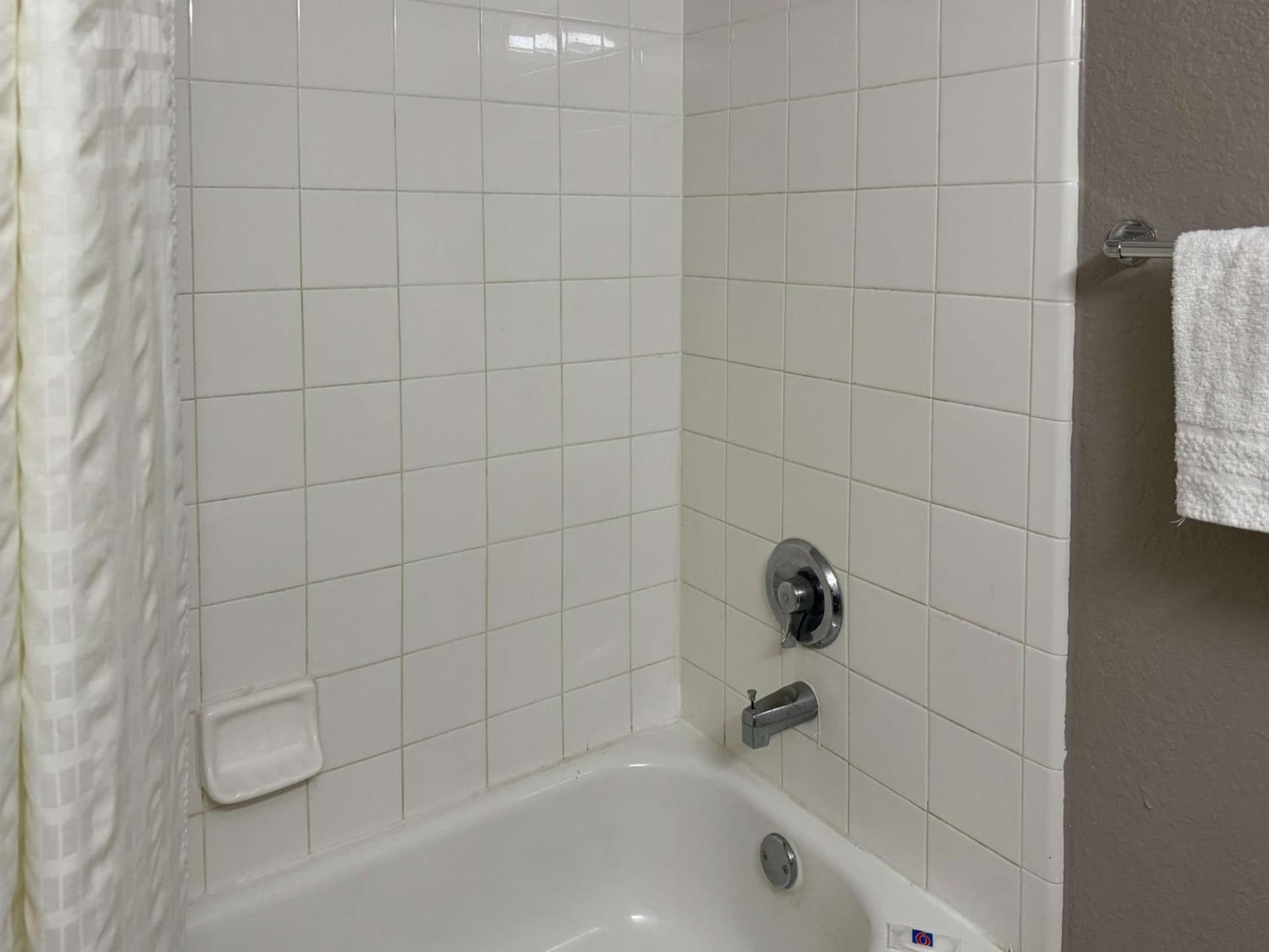 Studio 6 Extended Stay - West Palm Beach, FL gallery photo in West Palm Beach, FL — image 49