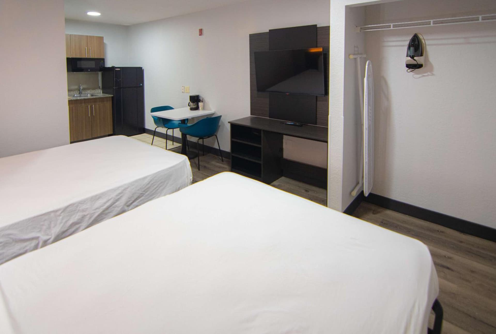 Studio 6 Extended Stay - West Palm Beach, FL gallery photo in West Palm Beach, FL — image 26