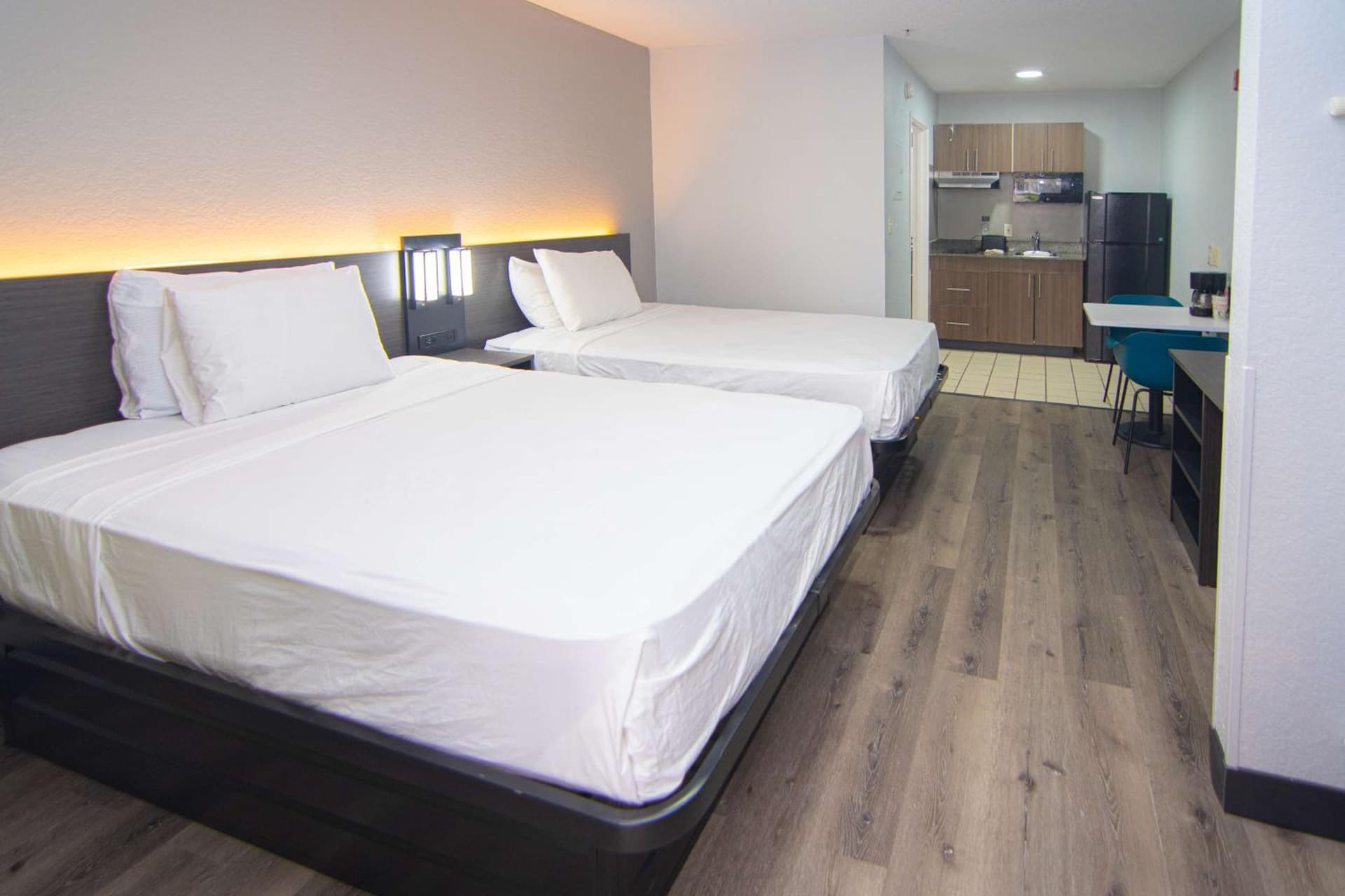 Studio 6 Extended Stay - West Palm Beach, FL gallery photo in West Palm Beach, FL — image 17