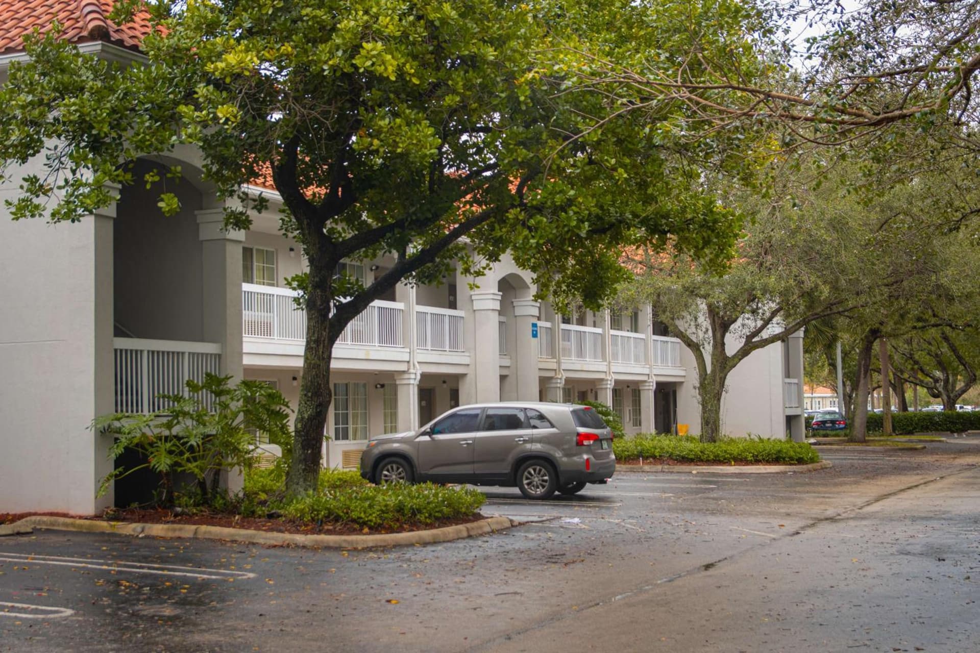 Studio 6 Extended Stay - Coral Springs, FL- Fort Lauderdale gallery photo in Coral Springs, FL — image 29
