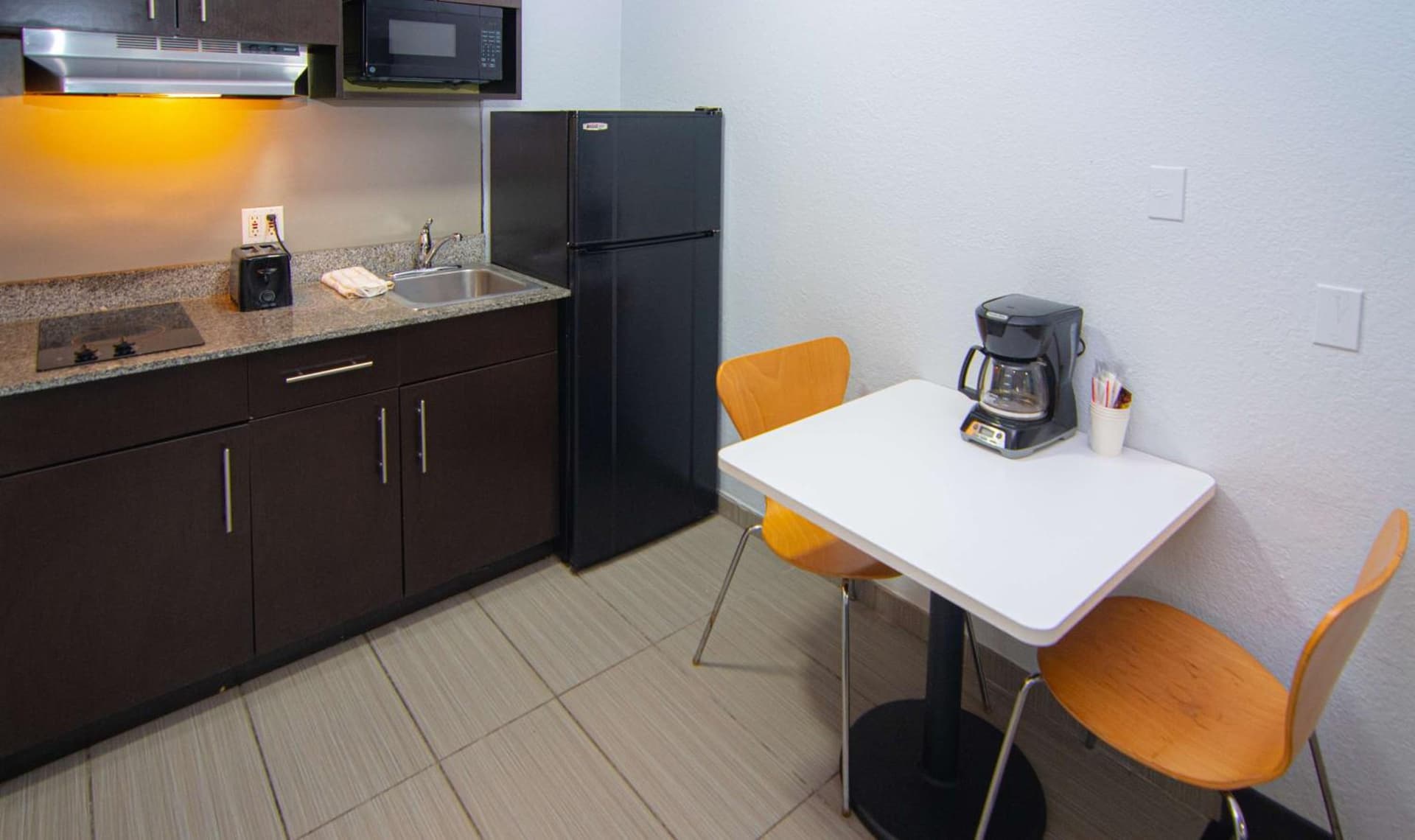 Studio 6 Extended Stay - Coral Springs, FL- Fort Lauderdale gallery photo in Coral Springs, FL — image 58