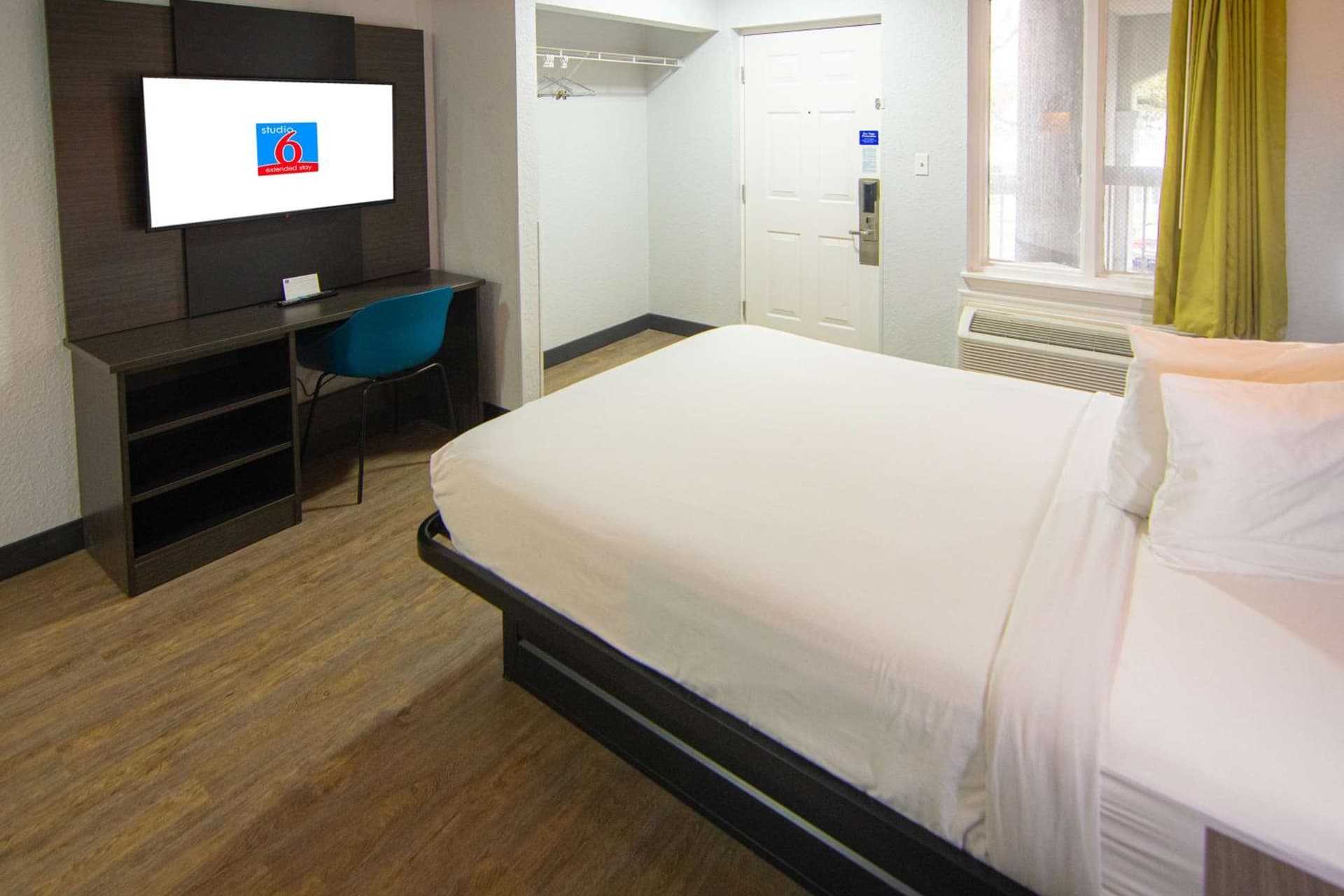 Studio 6 Extended Stay - Coral Springs, FL- Fort Lauderdale gallery photo in Coral Springs, FL — image 63