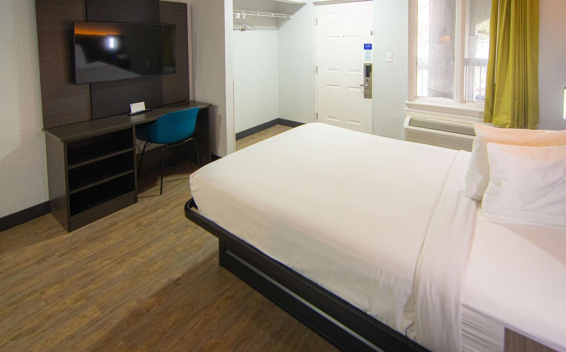 Studio 6 Extended Stay - Coral Springs, FL- Fort Lauderdale gallery photo in Coral Springs, FL — image 61