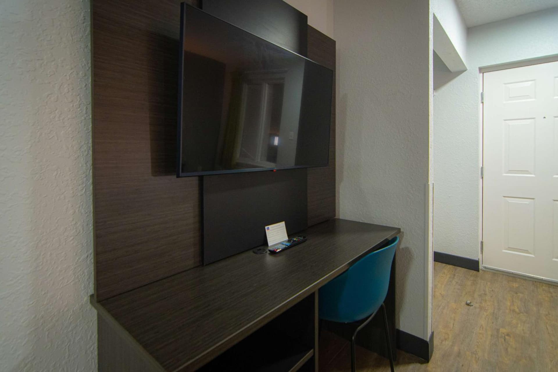 Studio 6 Extended Stay - Coral Springs, FL- Fort Lauderdale gallery photo in Coral Springs, FL — image 43
