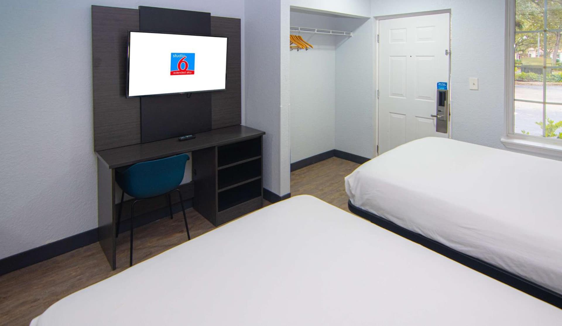 Studio 6 Extended Stay - Coral Springs, FL- Fort Lauderdale gallery photo in Coral Springs, FL — image 30
