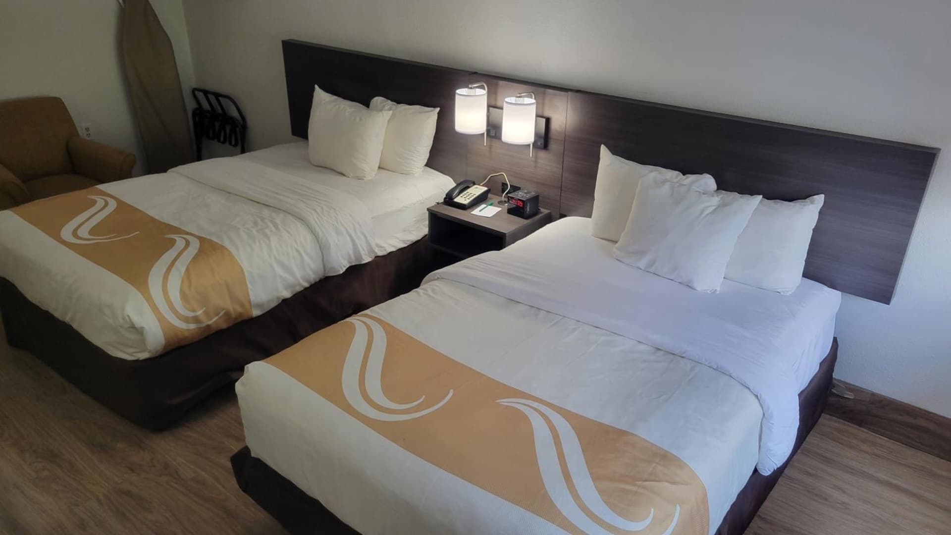 Quality Inn Forsyth near GA Public Safety Training Center interior in Forsyth, GA — gallery photo 2