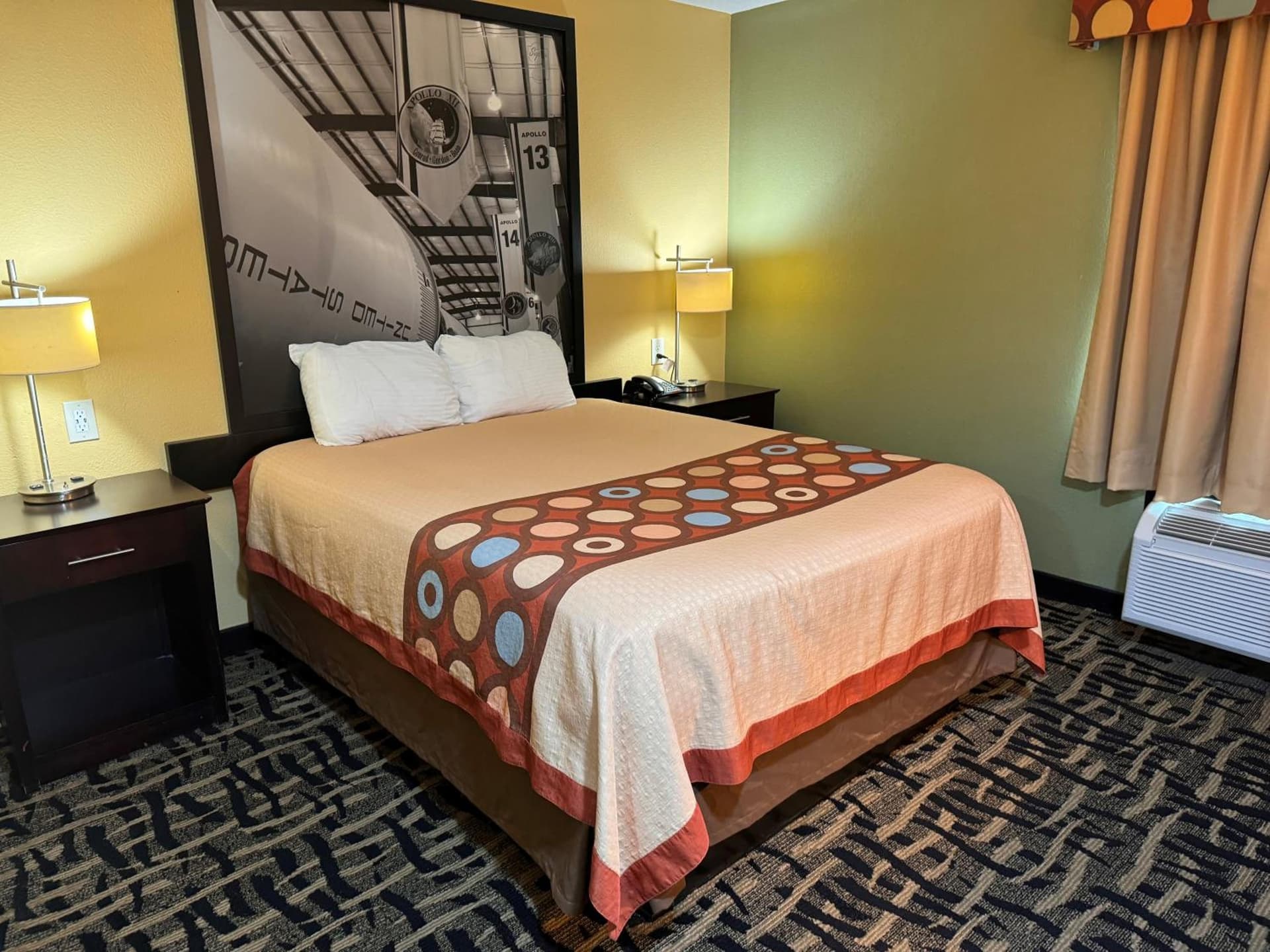 Super 8 by Wyndham Pasadena gallery photo in Pasadena, TX — image 18