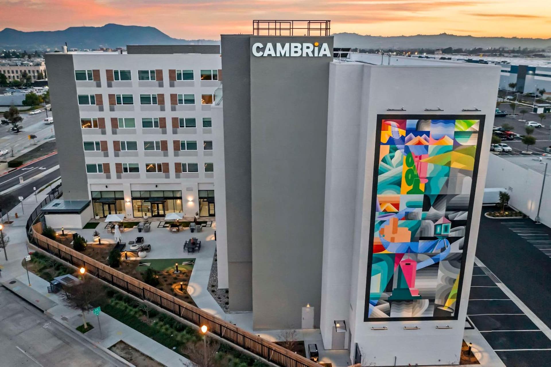 Cambria Hotel Burbank Airport gallery photo in Burbank, CA — image 7