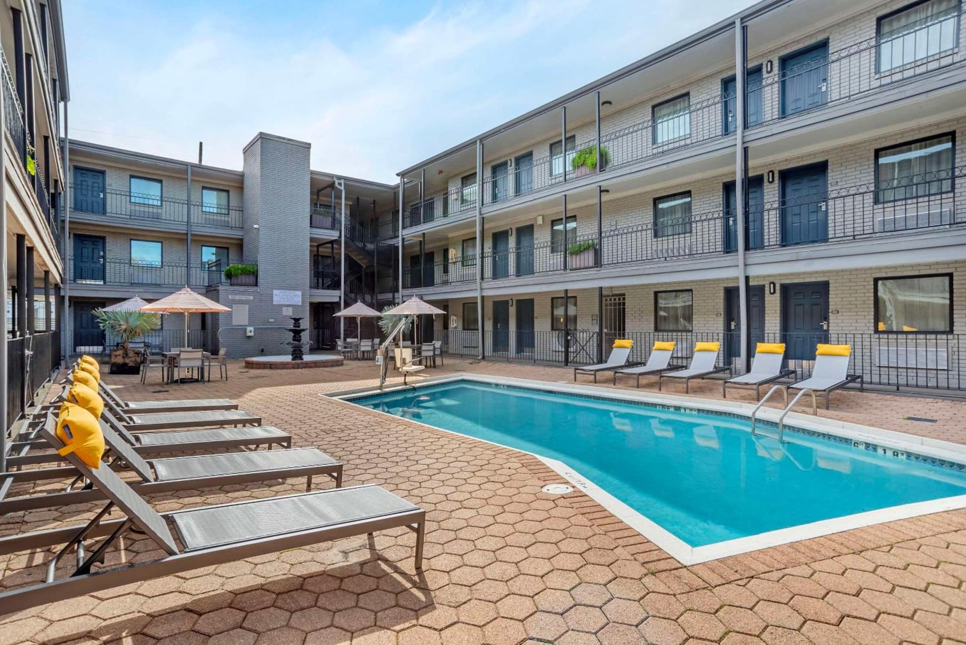 Country Inn & Suites by Radisson, Metairie New Orleans , LA gallery photo in Metairie, LA — image 6