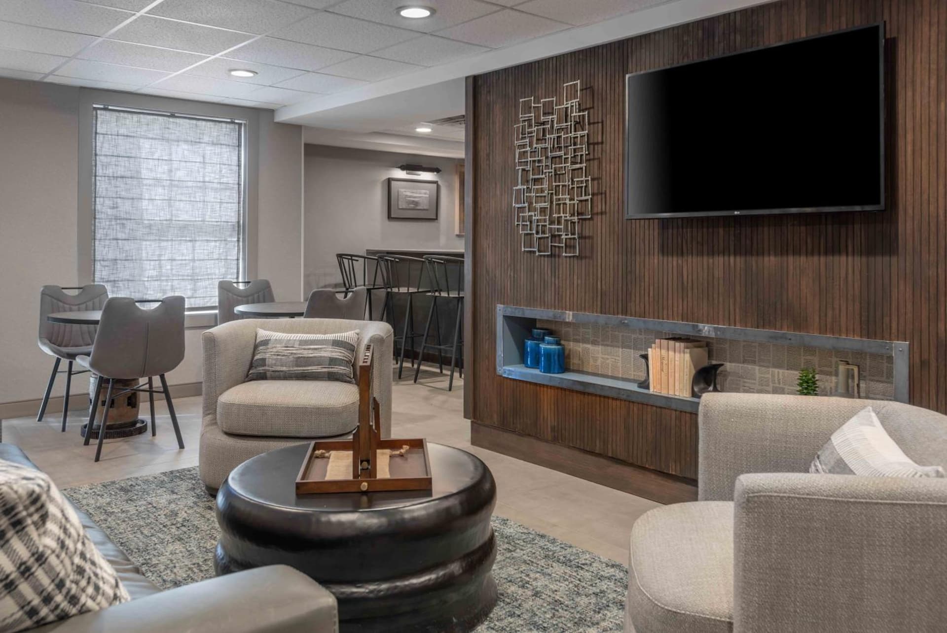 Holiday Inn Express South Burlington - Downtown by IHG gallery photo in Burlington, VT — image 47