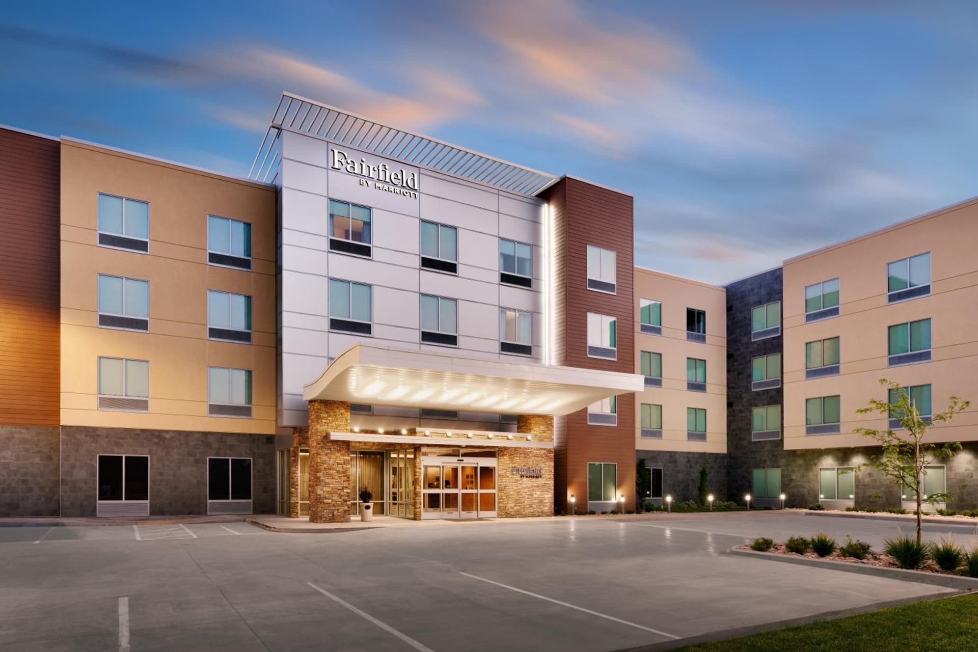 Fairfield by Marriott Inn & Suites Salt Lake City Cottonwood interior in Holladay, UT — gallery photo 2