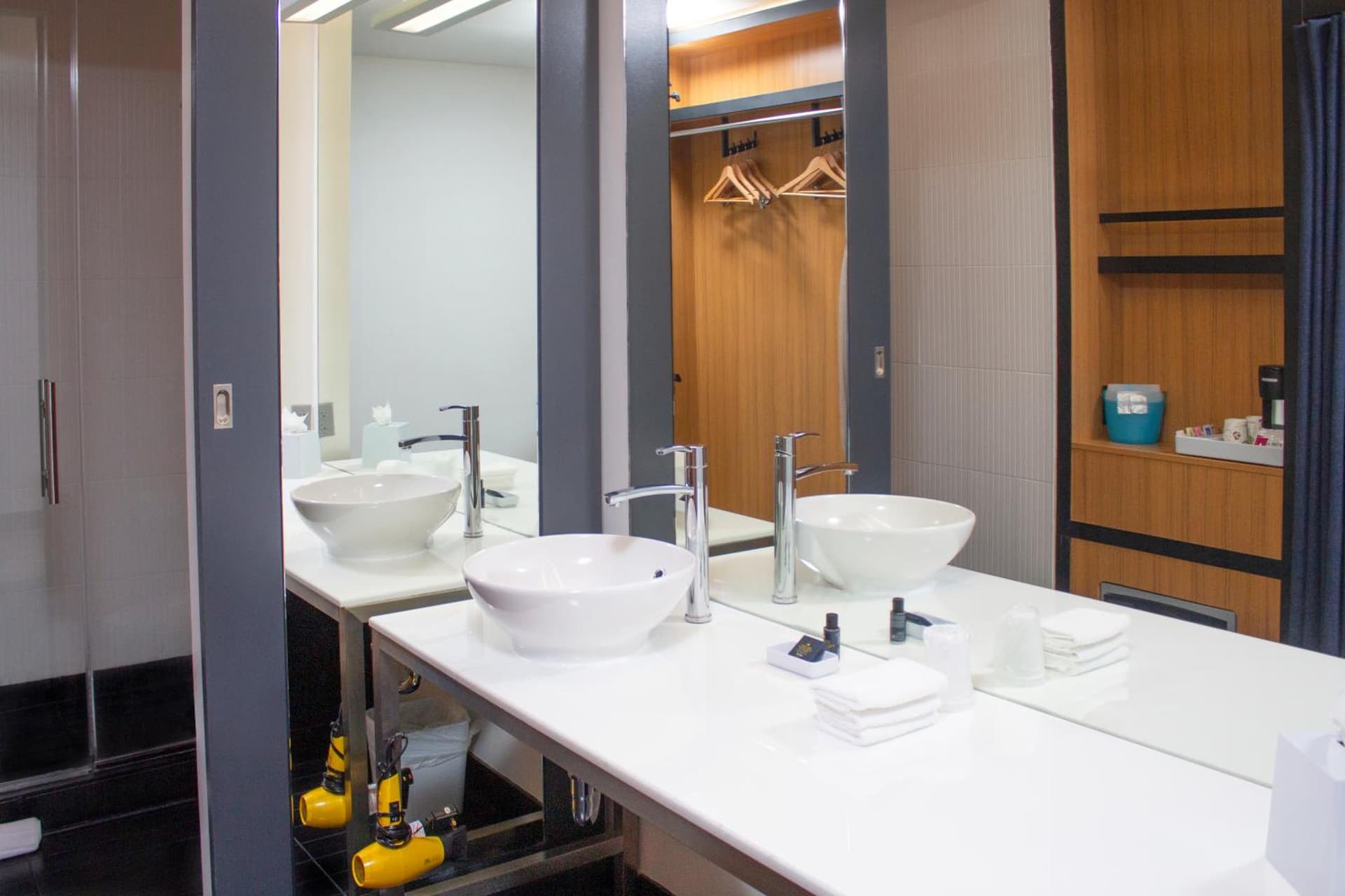 Aloft Miami Doral interior in Miami, FL — gallery photo 2