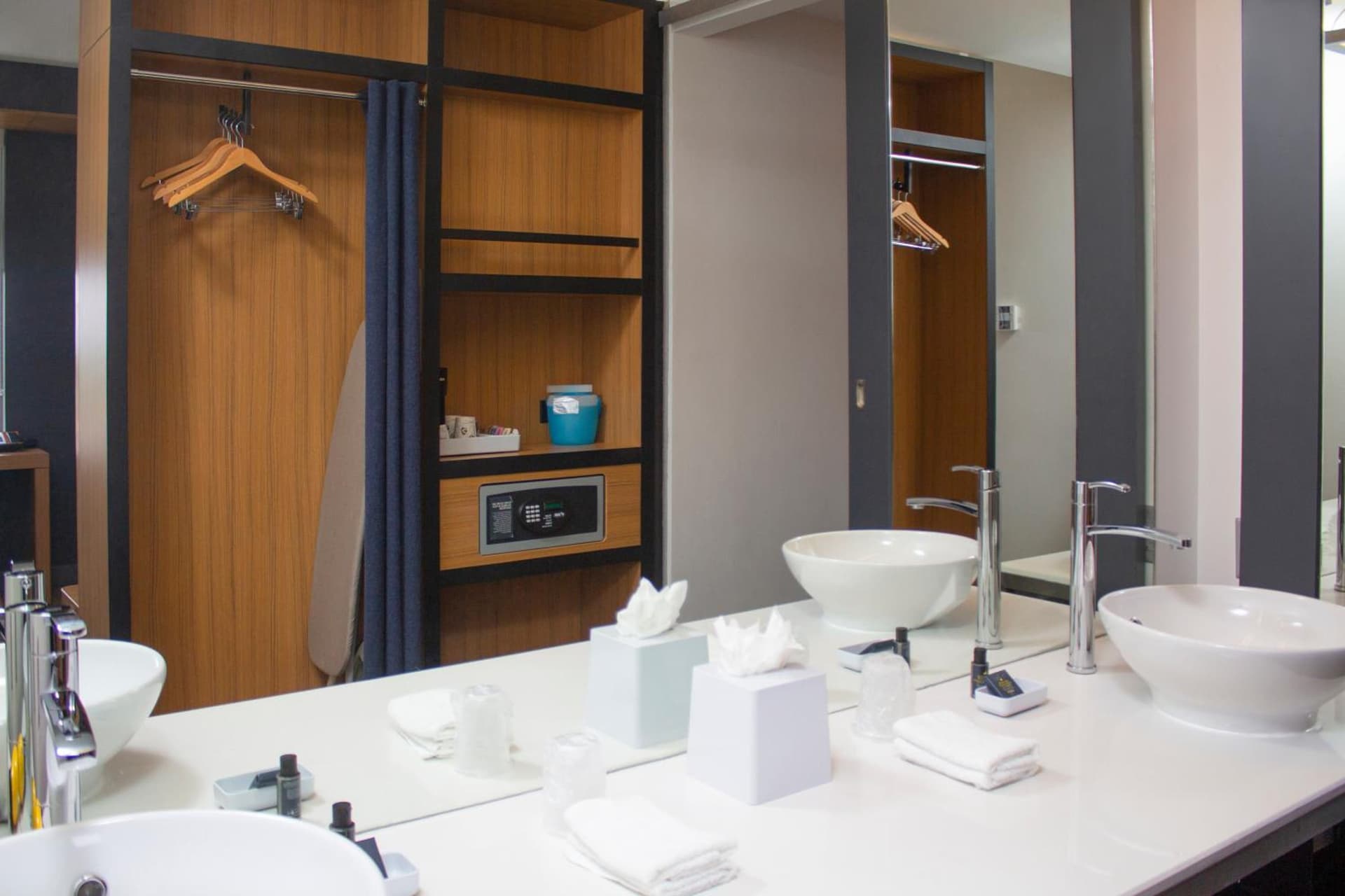 Aloft Miami Doral property views in Miami, FL — gallery photo 3