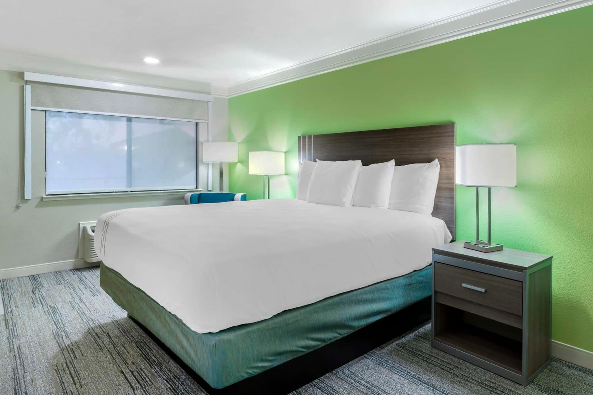 Best Western Cordelia Inn interior in Fairfield, CA — gallery photo 2