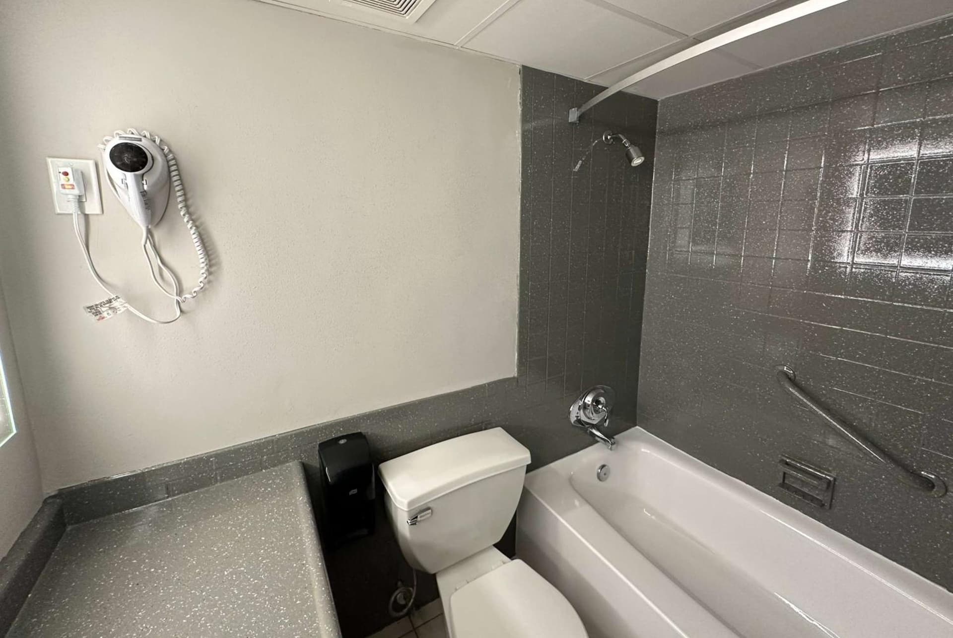 Days Inn by Wyndham Liberty gallery photo in Ferndale — image 27