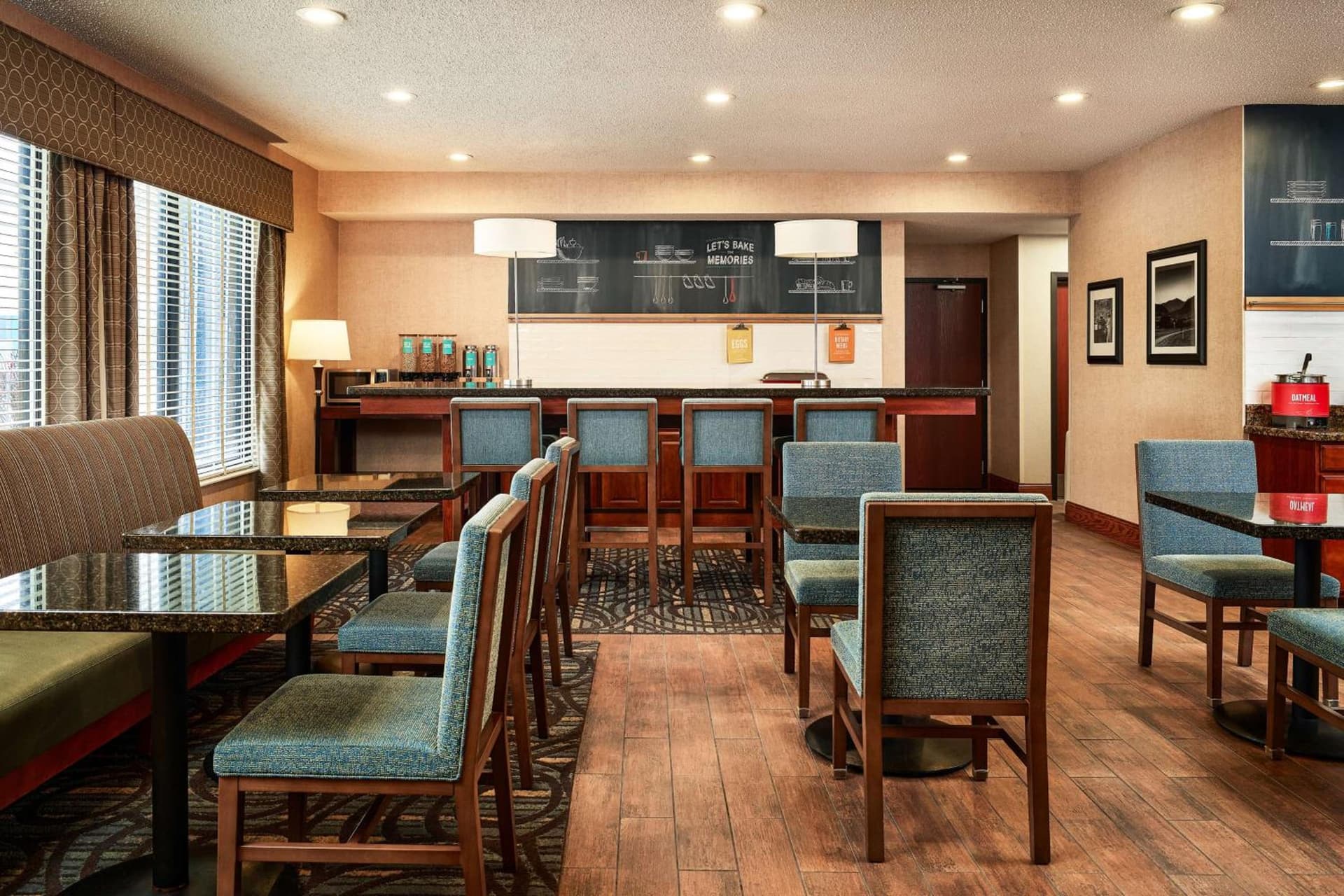 Hampton Inn Longmont gallery photo in Longmont, CO — image 7