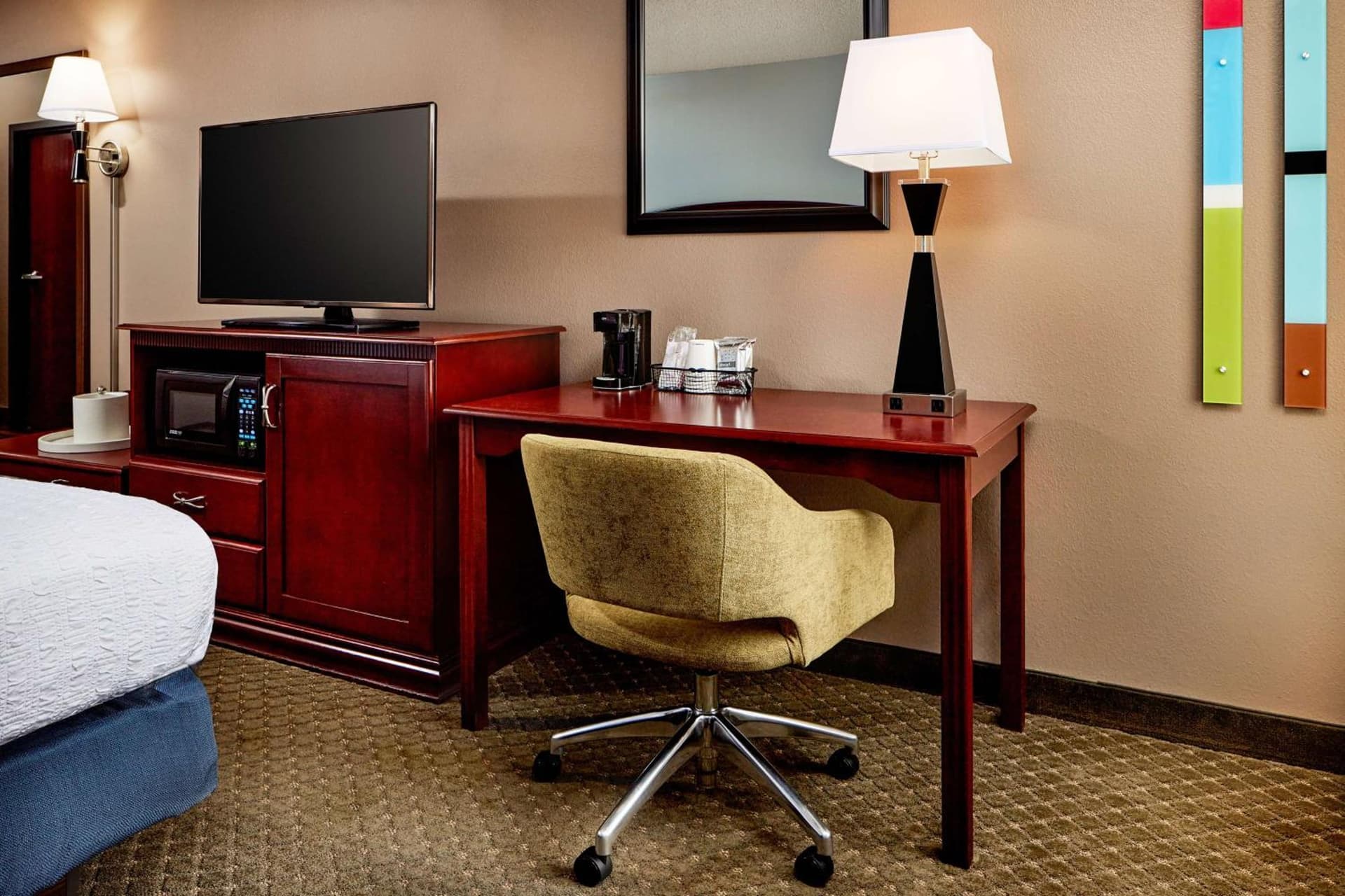 Hampton Inn Longmont gallery photo in Longmont, CO — image 9