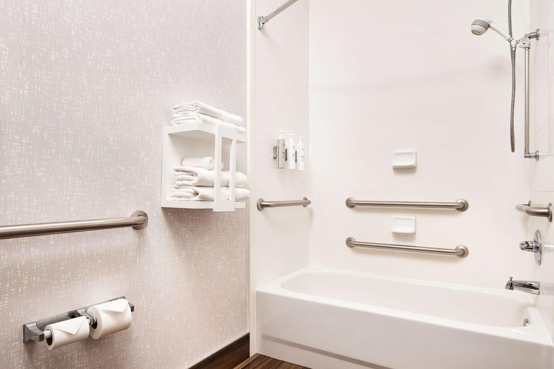 Hampton Inn Longmont gallery photo in Longmont, CO — image 15