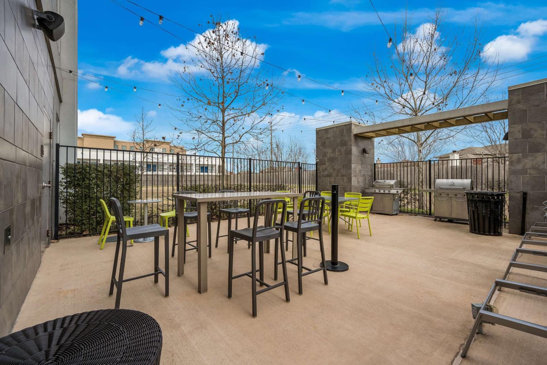 Home2 Suites By Hilton Baytown interior in Baytown, TX — gallery photo 2