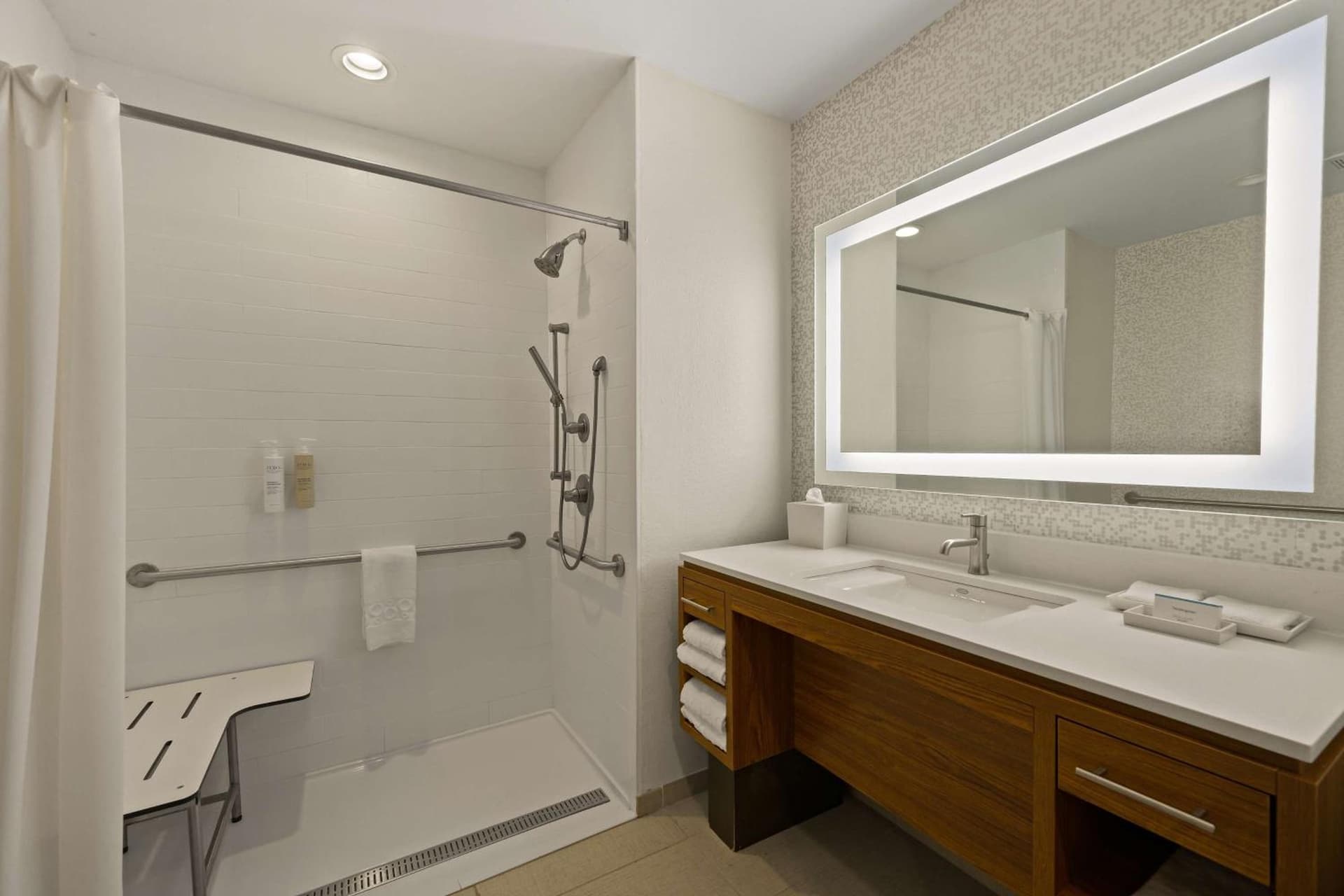 Home2 Suites By Hilton Baytown gallery photo in Baytown, TX — image 9