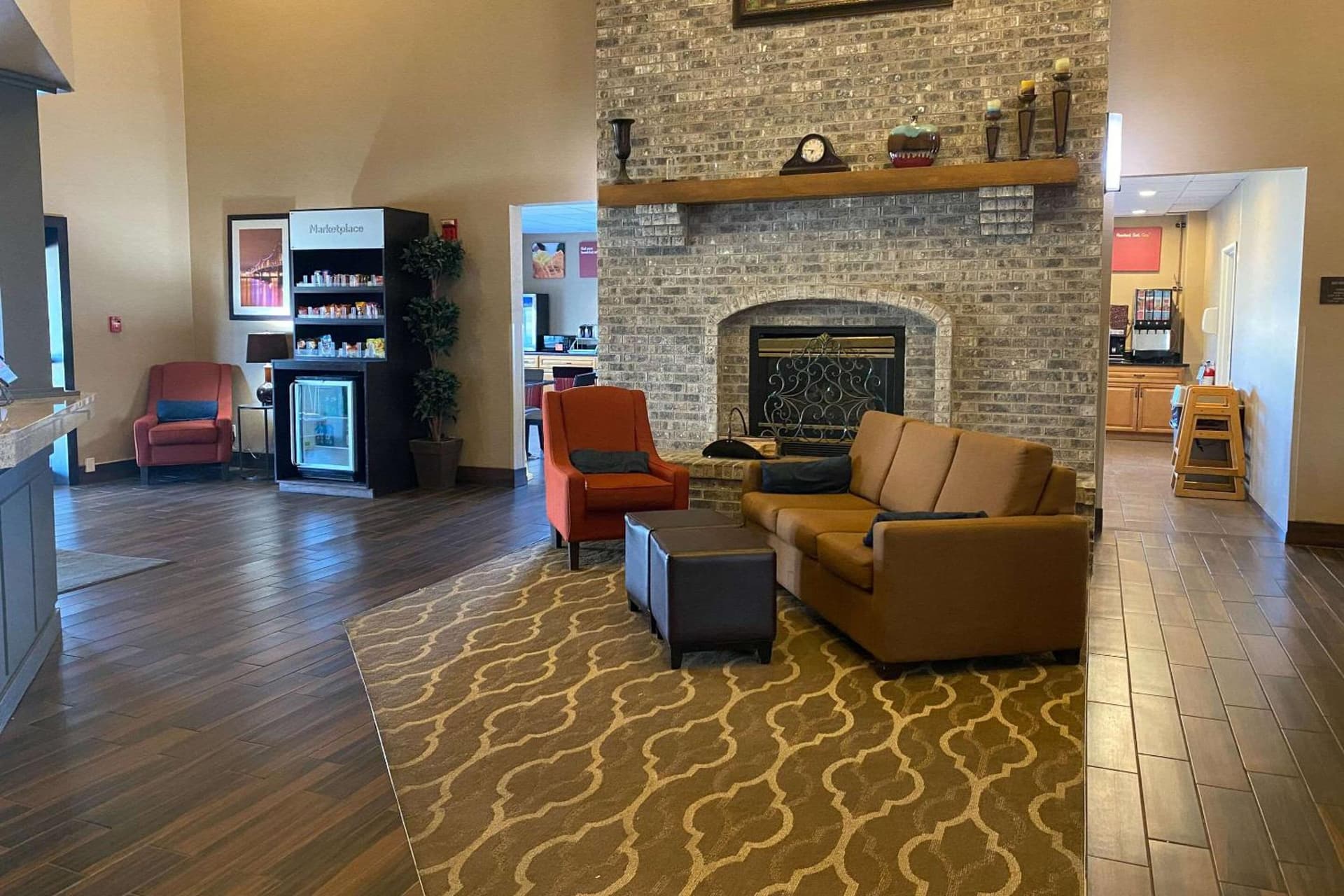 Comfort Suites Peoria I-74 gallery photo in Peoria, IL — image 39