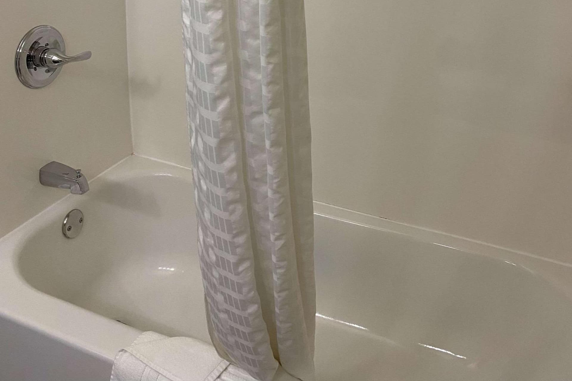 Comfort Suites Peoria I-74 gallery photo in Peoria, IL — image 35