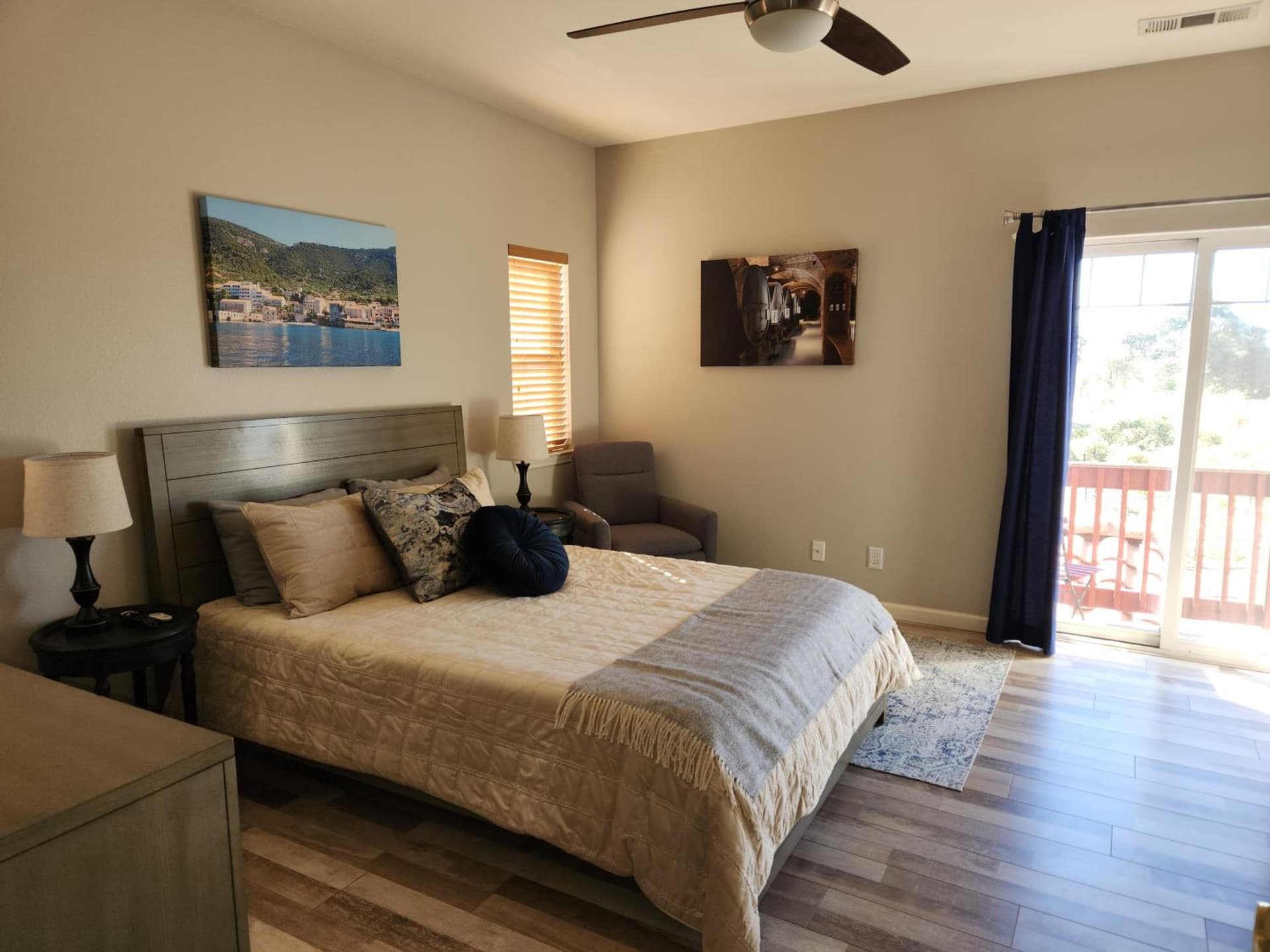 Balcony Suite 2 Fraser Family Vineyard Stay in Amador gallery photo in Plymouth, CA — image 7
