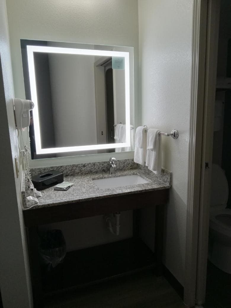 Sleep Inn & Suites Kingsport TriCities Airport gallery photo in Kingsport, TN — image 30
