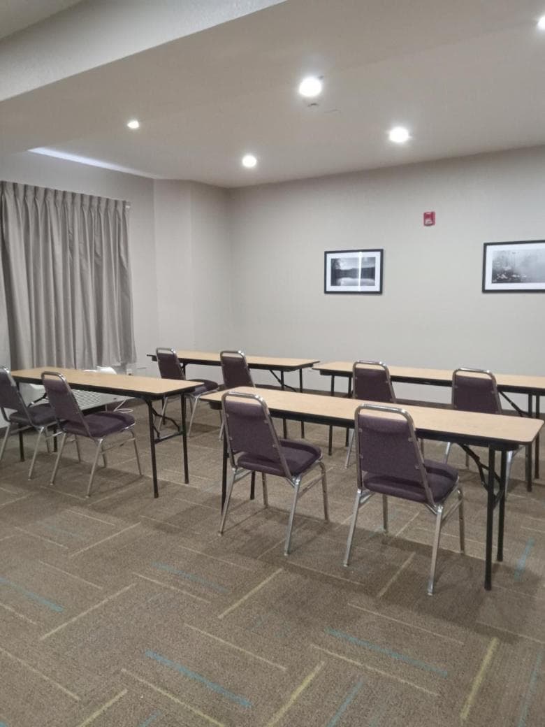 Sleep Inn & Suites Kingsport TriCities Airport gallery photo in Kingsport, TN — image 17