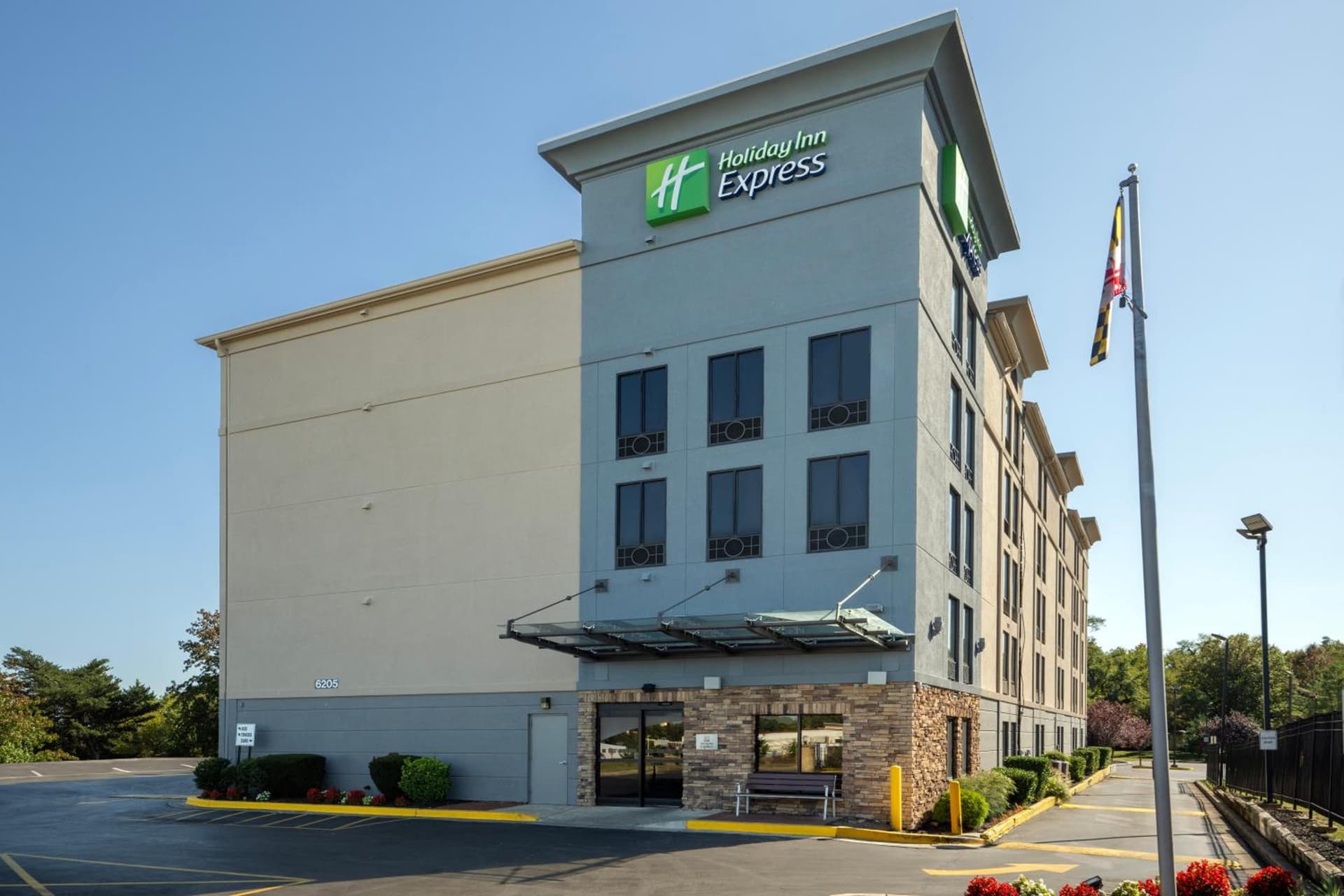 Holiday Inn Express Washington DC-BW Parkway by IHG interior in Hyattsville, MD — gallery photo 2