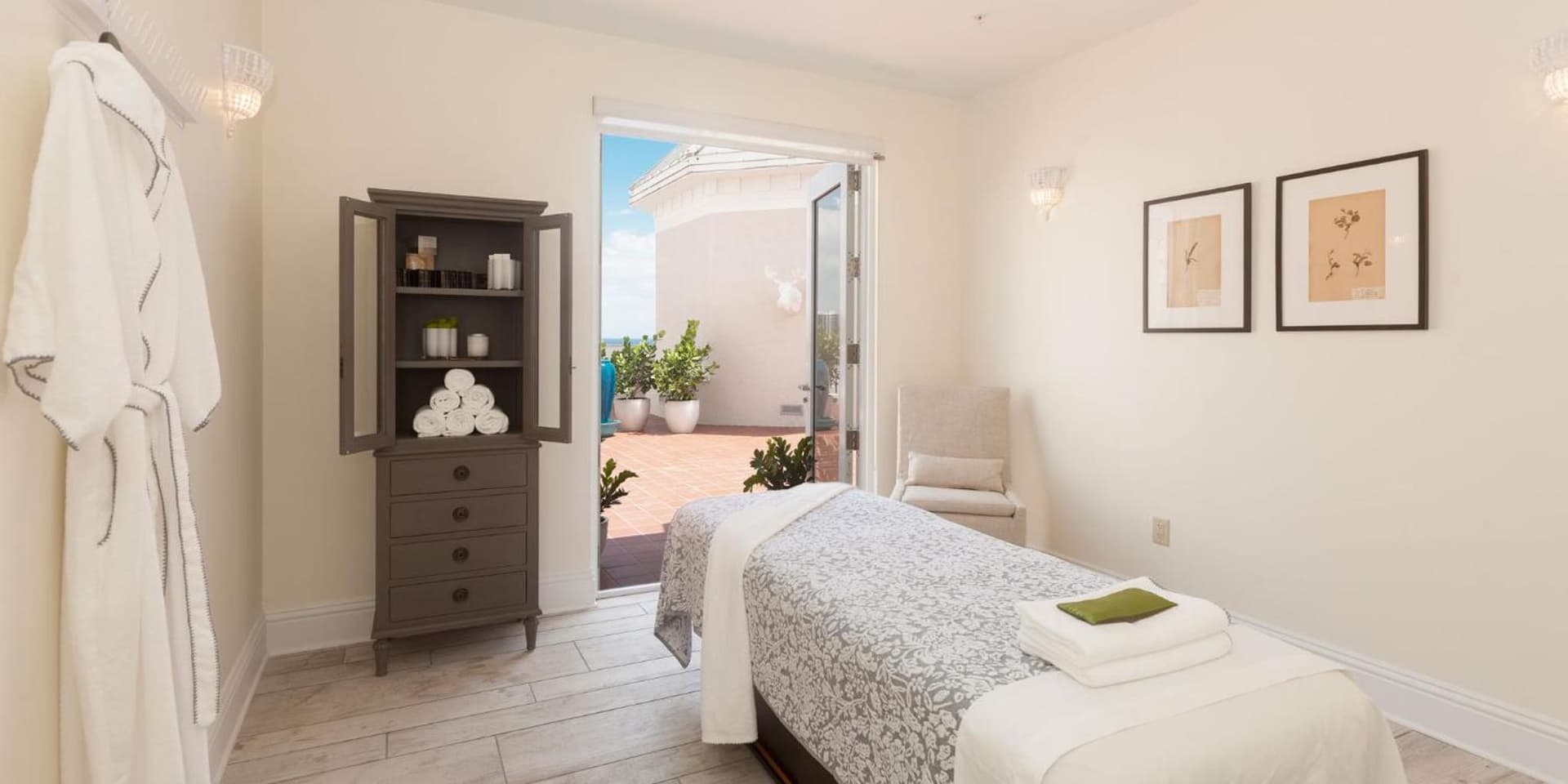 Pelican Grand Beach Resort, a Noble House Resort gallery photo in Fort Lauderdale, FL — image 38