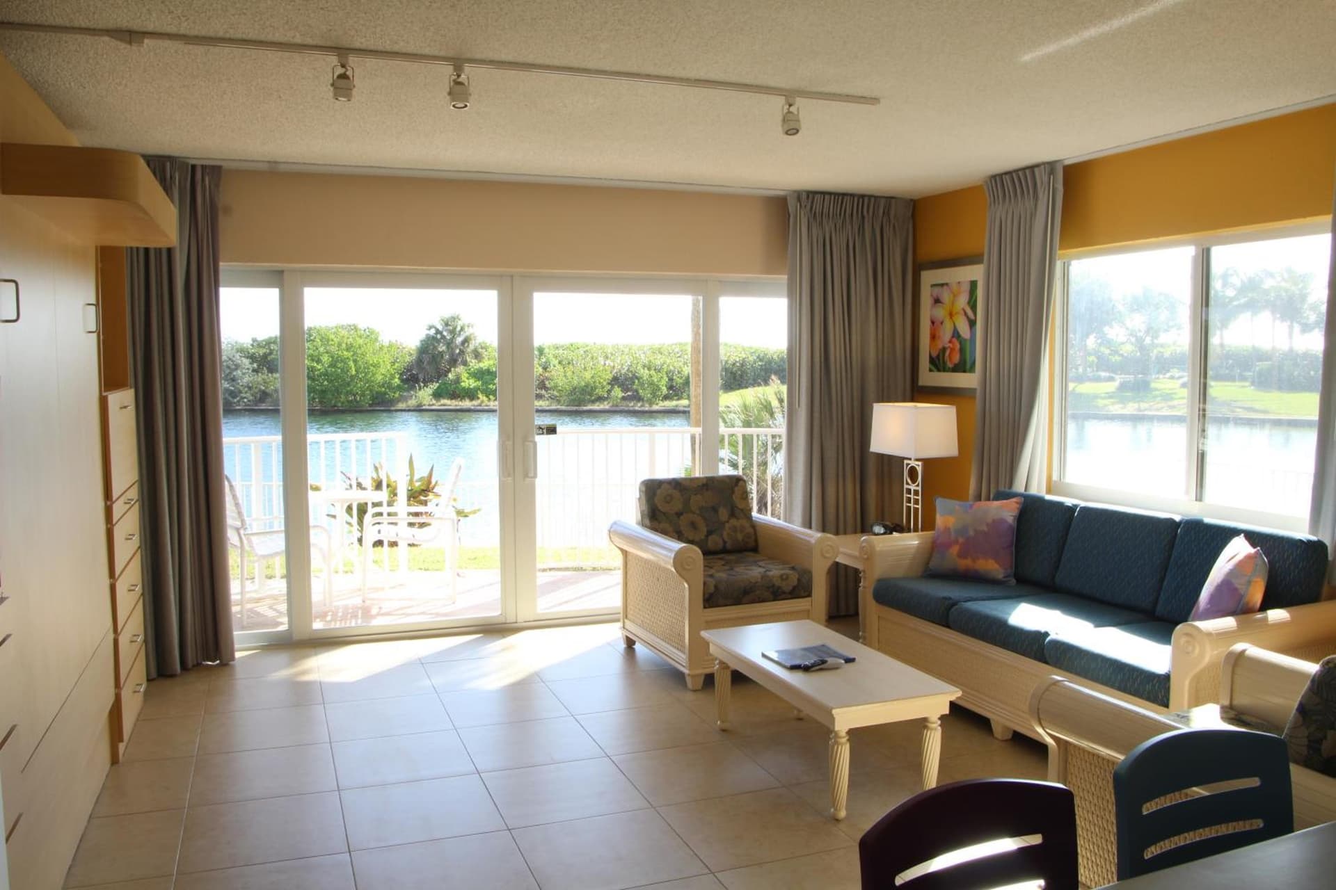Canada House Pompano Beach gallery photo in Pompano Beach, FL — image 11