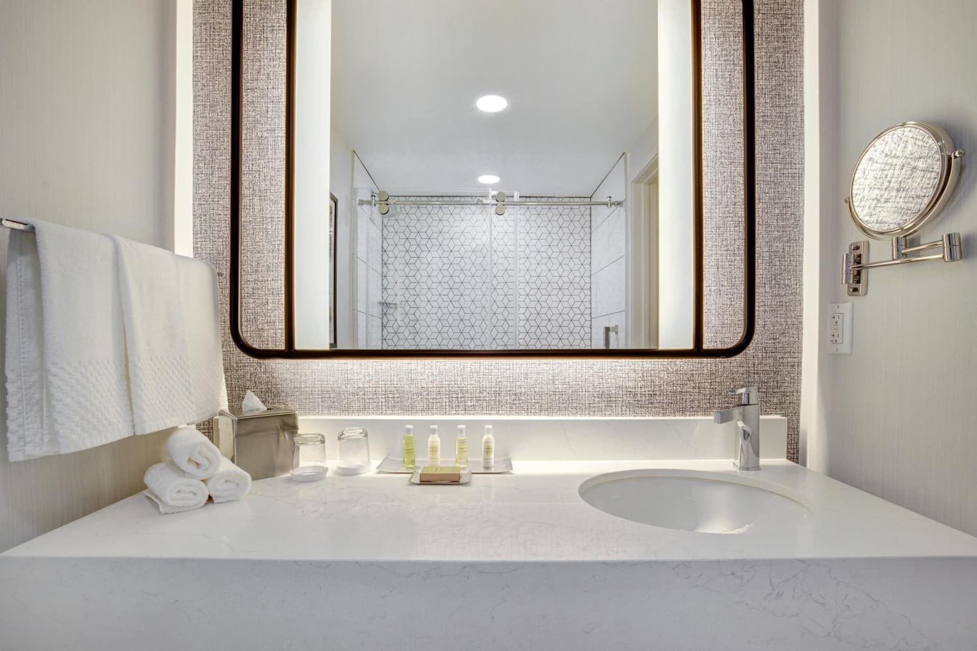 Doubletree By Hilton Palmdale, Ca interior in Palmdale, CA — gallery photo 2
