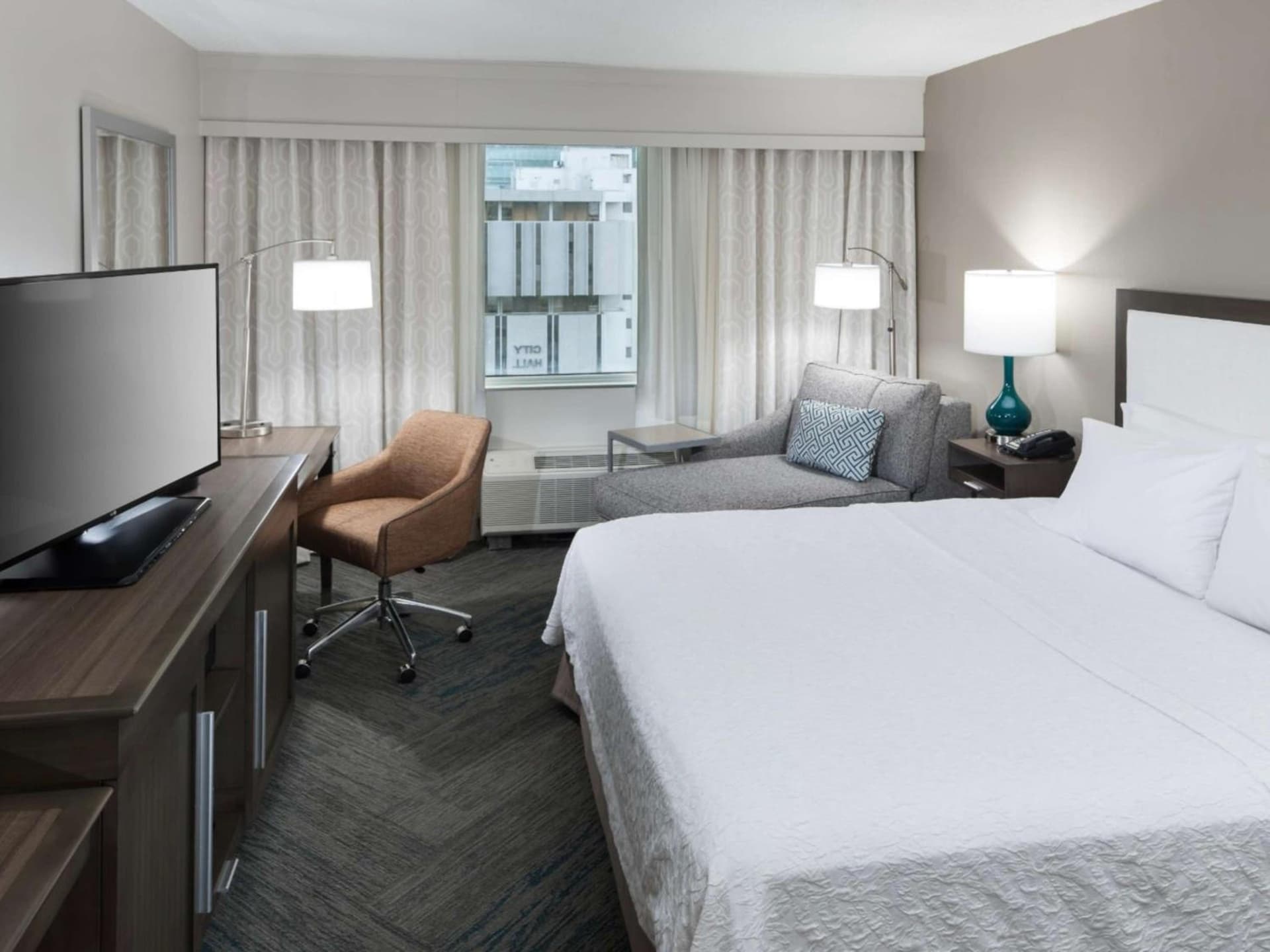 Hampton Inn Fort Lauderdale Downtown Las Olas Area gallery photo in Fort Lauderdale, FL — image 19