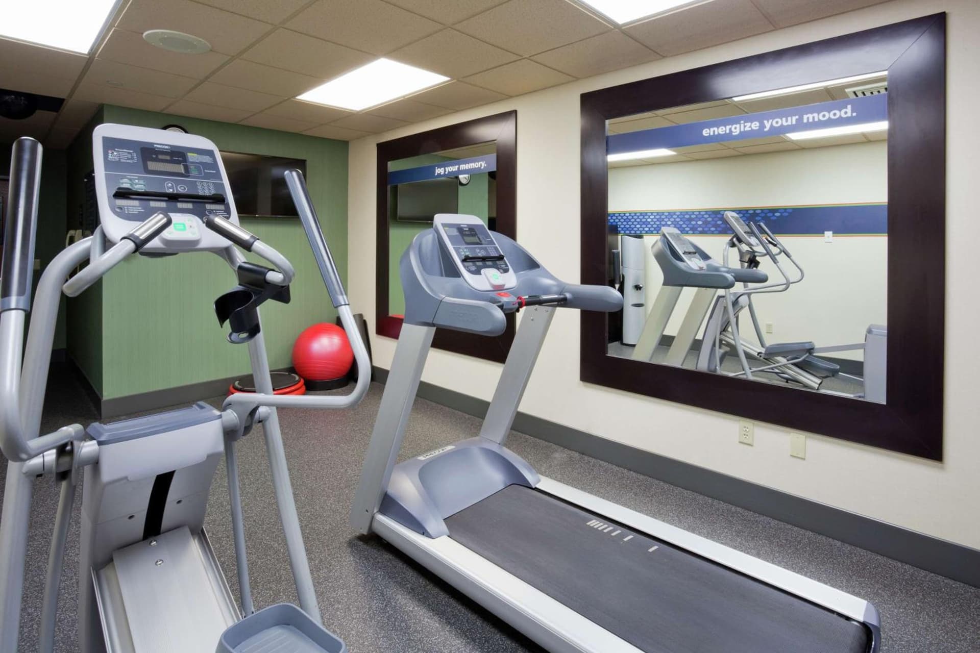 Hampton Inn Duluth-Canal Park gallery photo in Duluth, MN — image 34