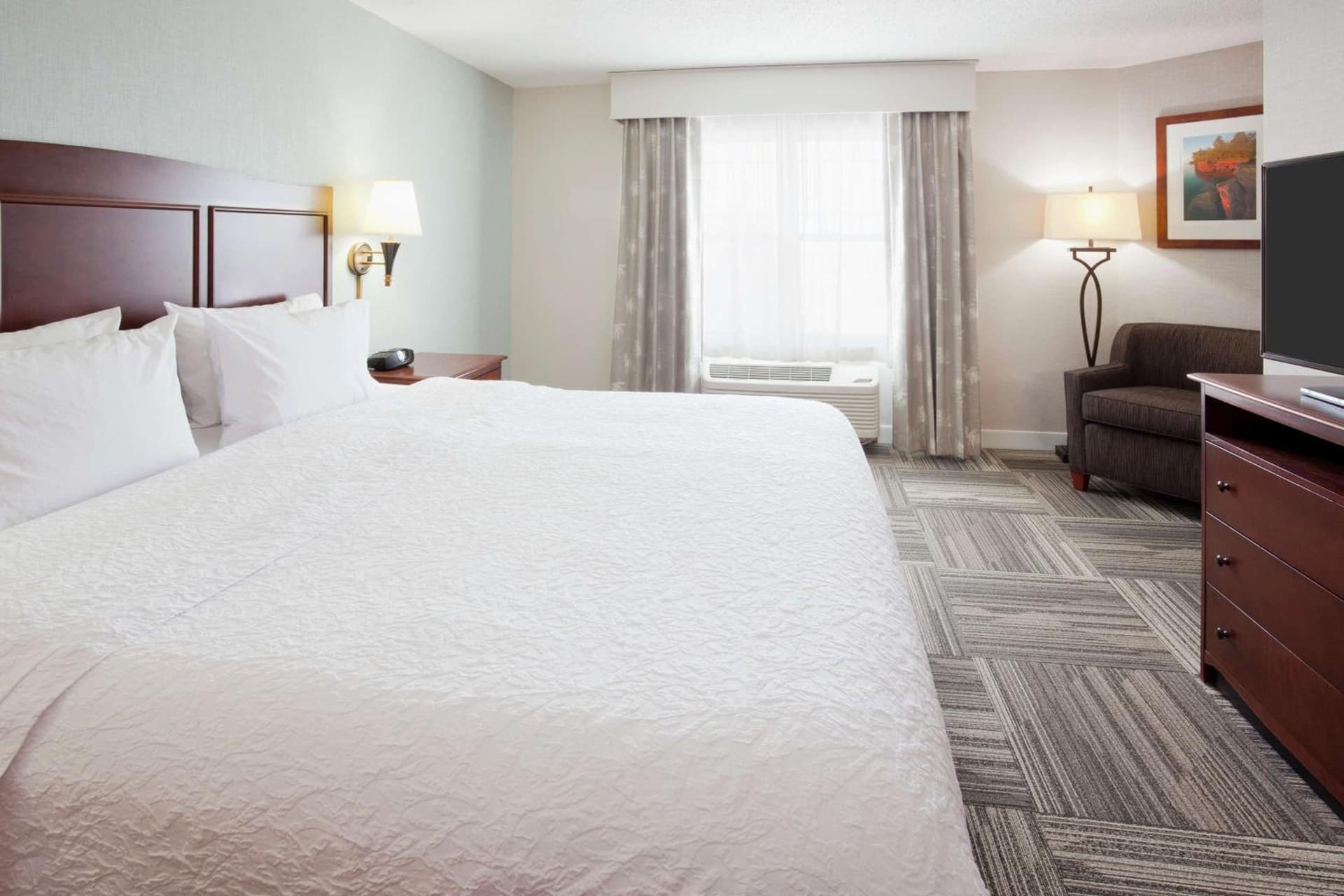 Hampton Inn Duluth-Canal Park gallery photo in Duluth, MN — image 37