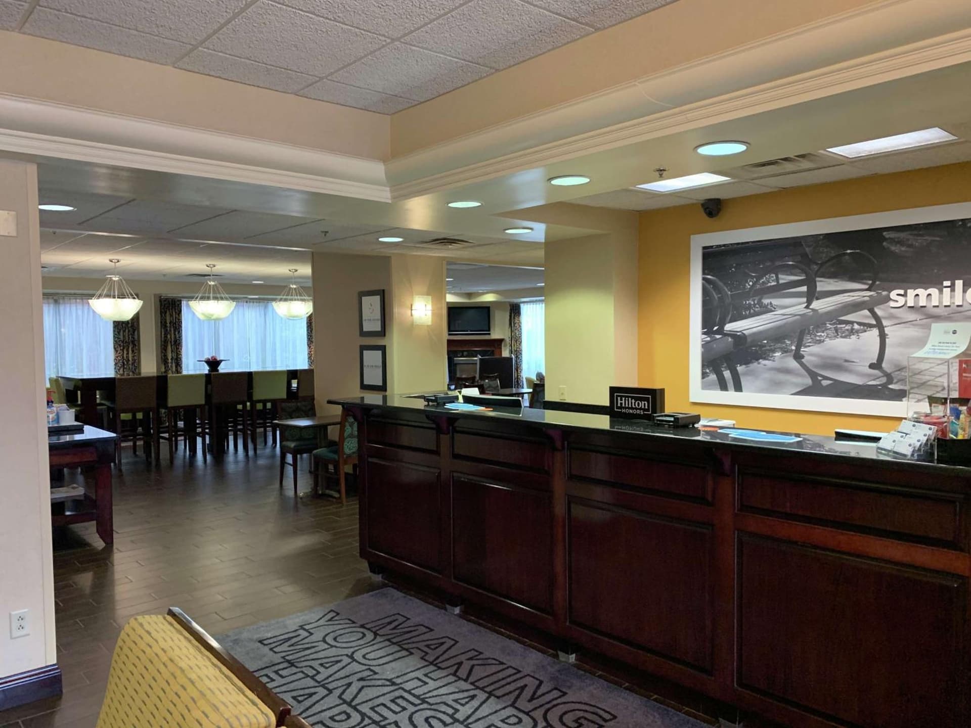 Hampton Inn Danville interior in Danville, KY — gallery photo 2