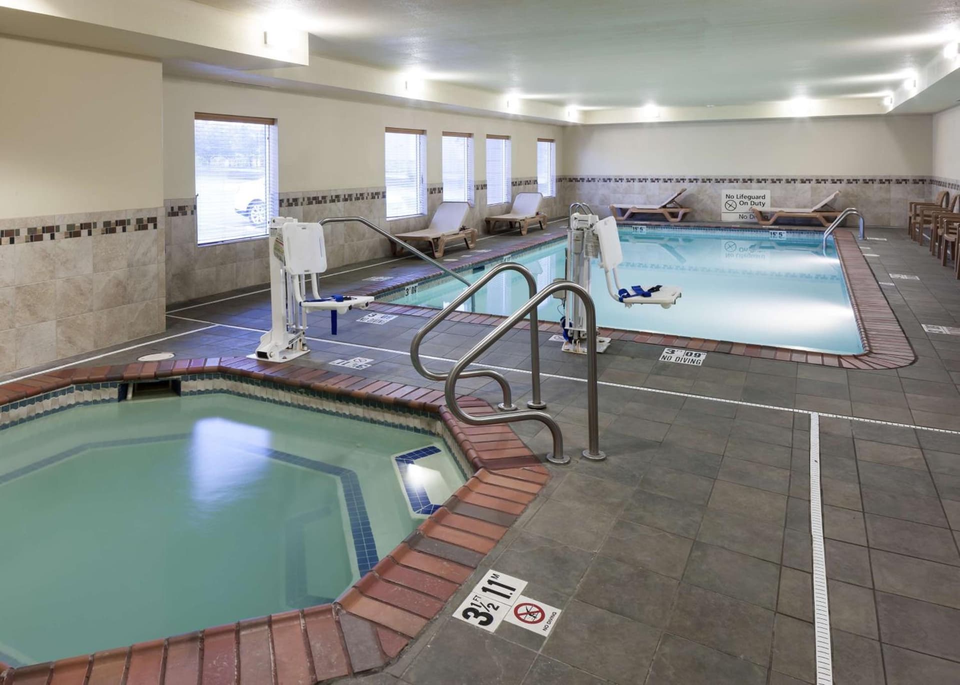 Hampton Inn & Suites Davenport gallery photo in Davenport, IA — image 10